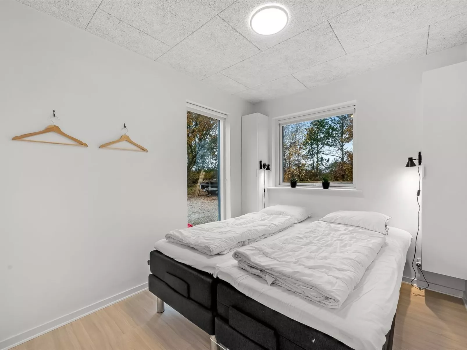 "Elisaveta" - 400m to the fjord-Drinnen