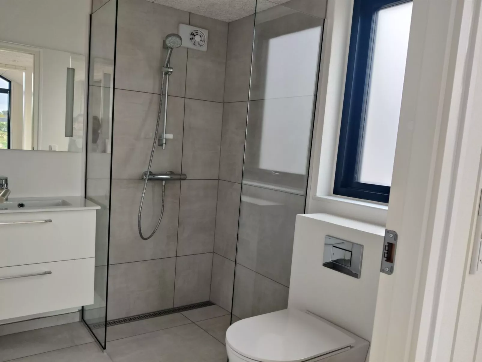 "Stenkil" - 1.2km from the sea-Inside