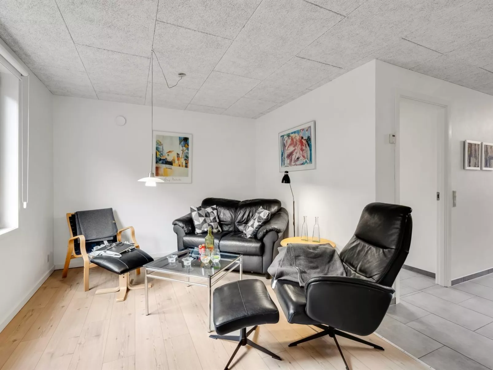 "Kamp" - 1km to the fjord-Inside