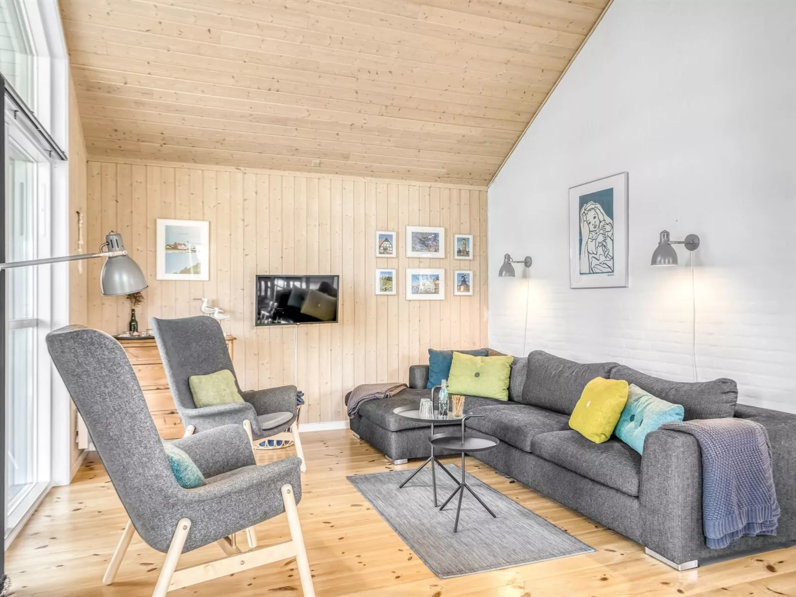 "Carlina" - 700m to the fjord-Inside