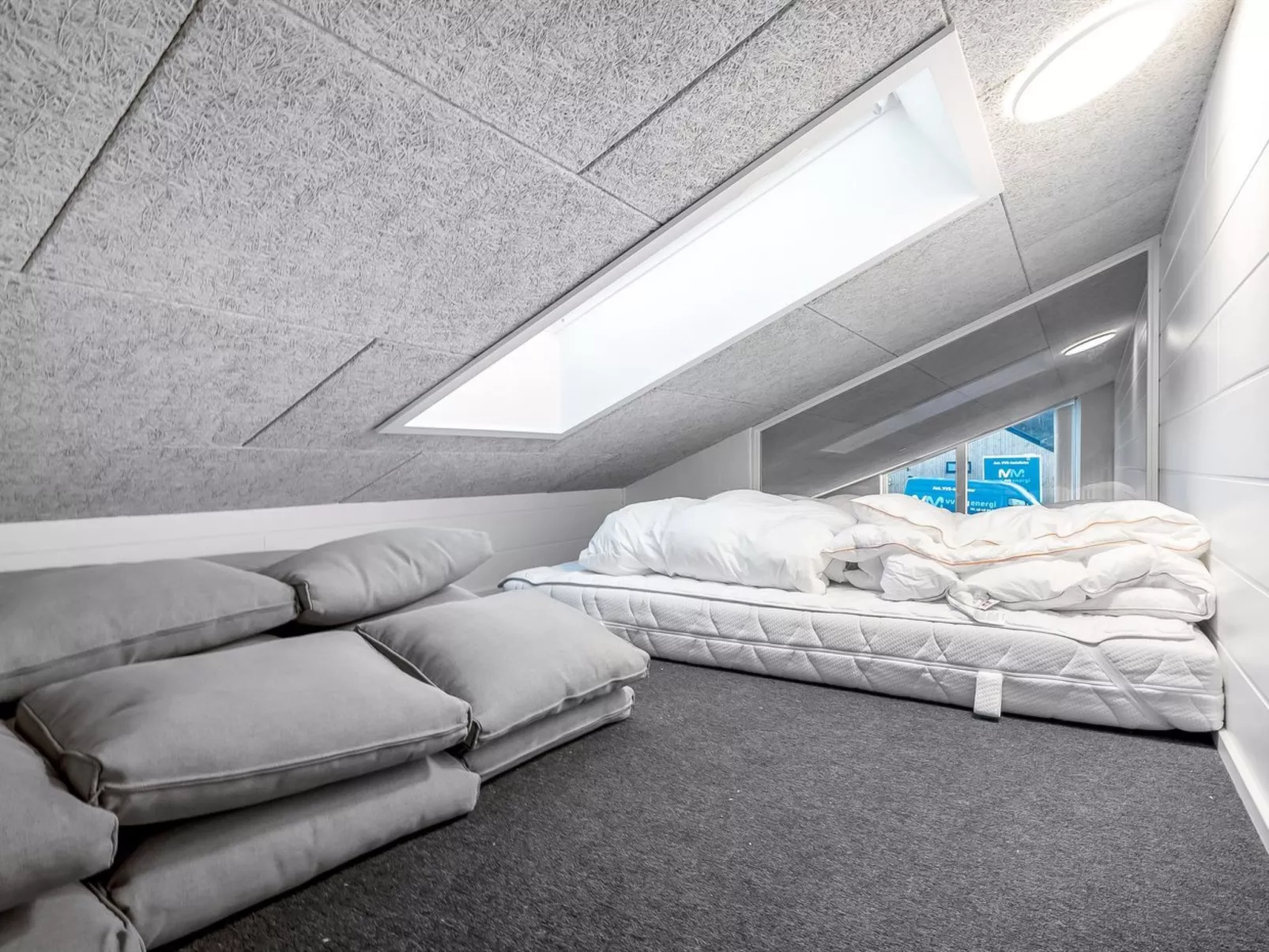 "Hana" - 800m from the sea-Inside