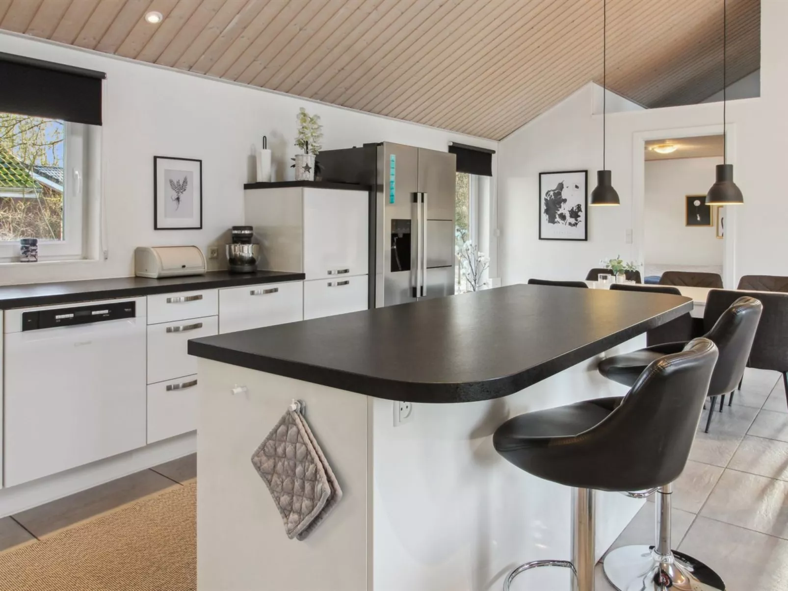 "Solvejg" - 30km from the sea-Drinnen