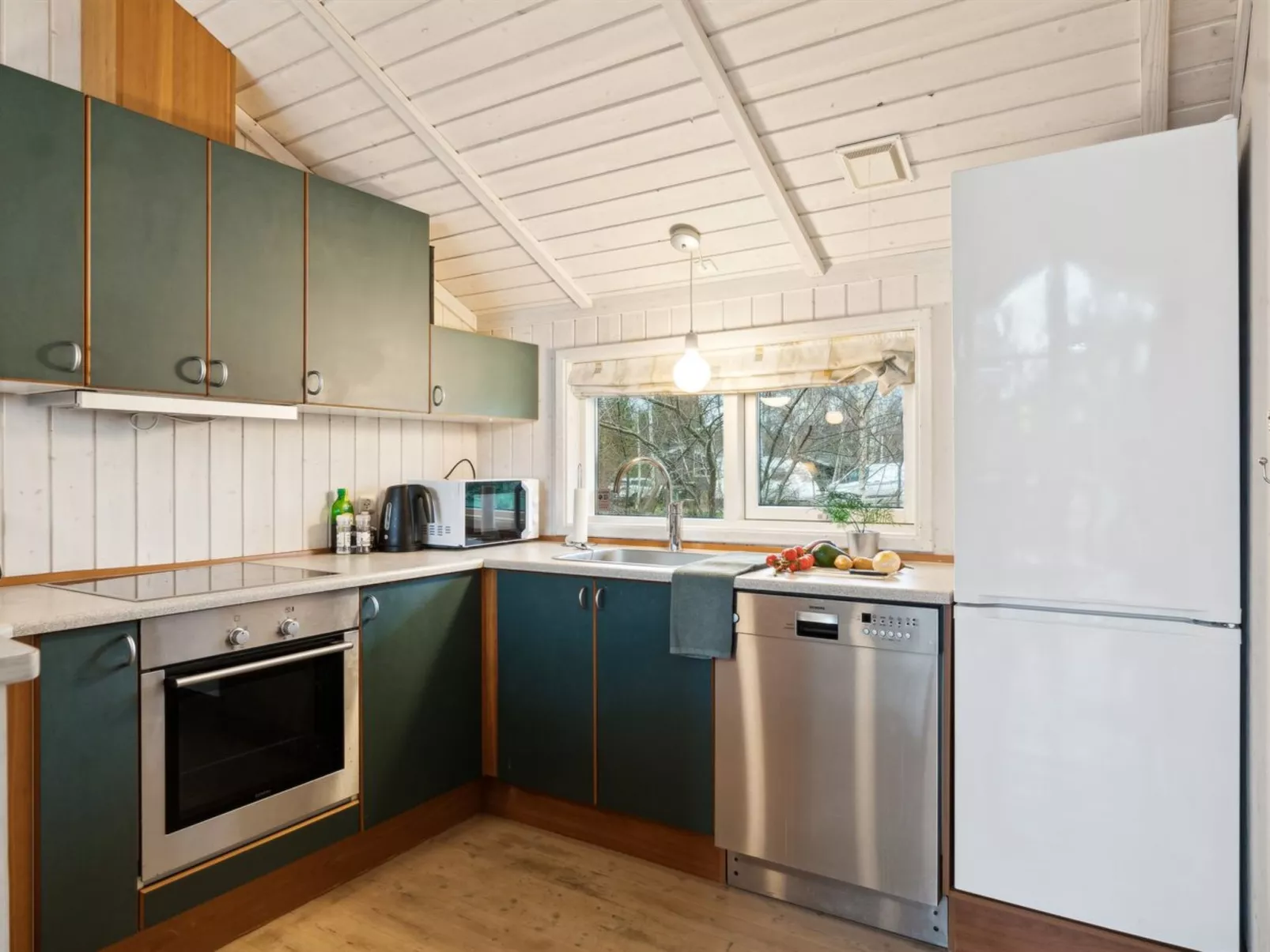 "Hjalmine" - 225m from the sea-Inside