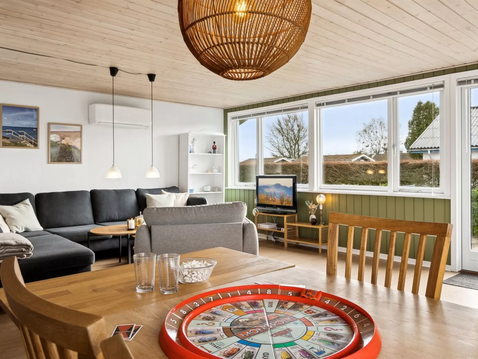 "Severine" - 650m from the sea-Inside