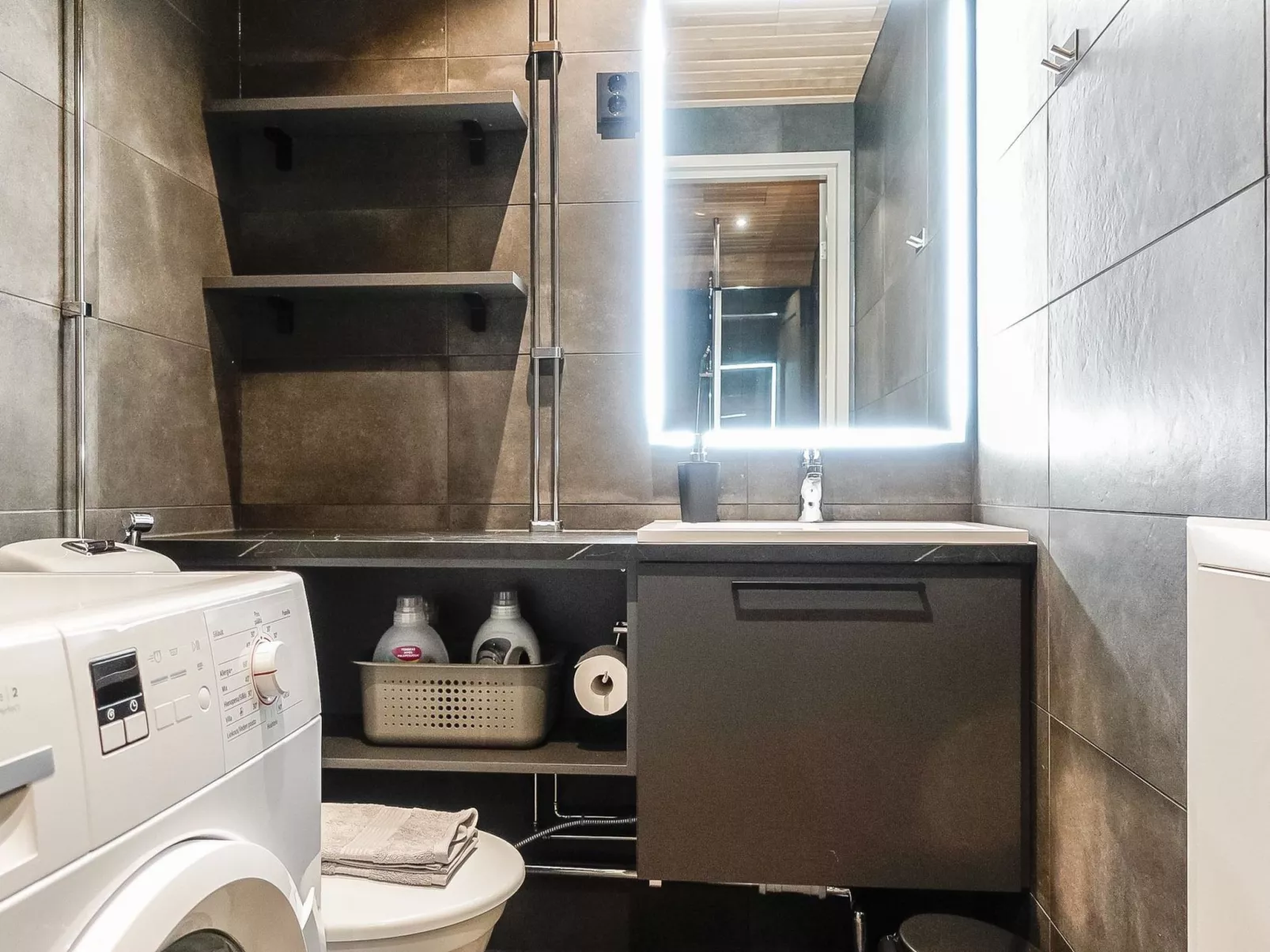 Levin kunkku c11-Drinnen