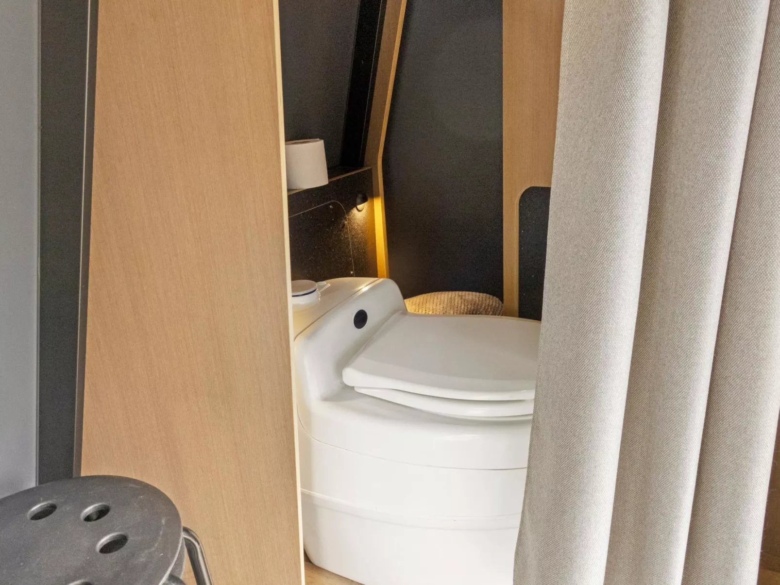 Lystikämän elämys-Inside