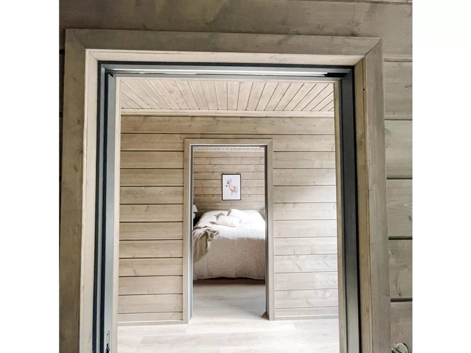 Willa levi west b-Dedans