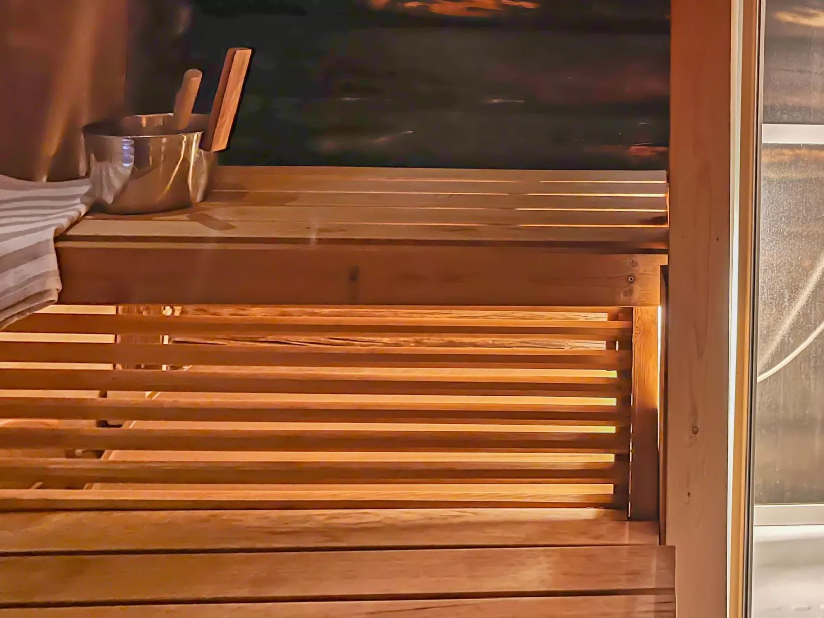 Tievatupa 1, isompi-Drinnen