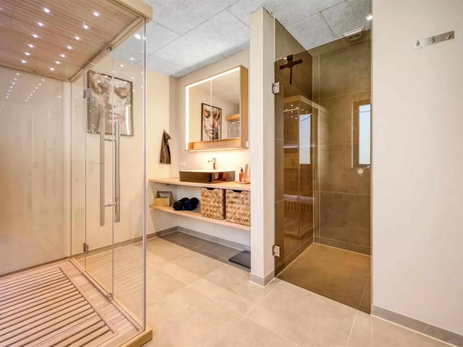 "Edvia" - 200m to the fjord-Dedans