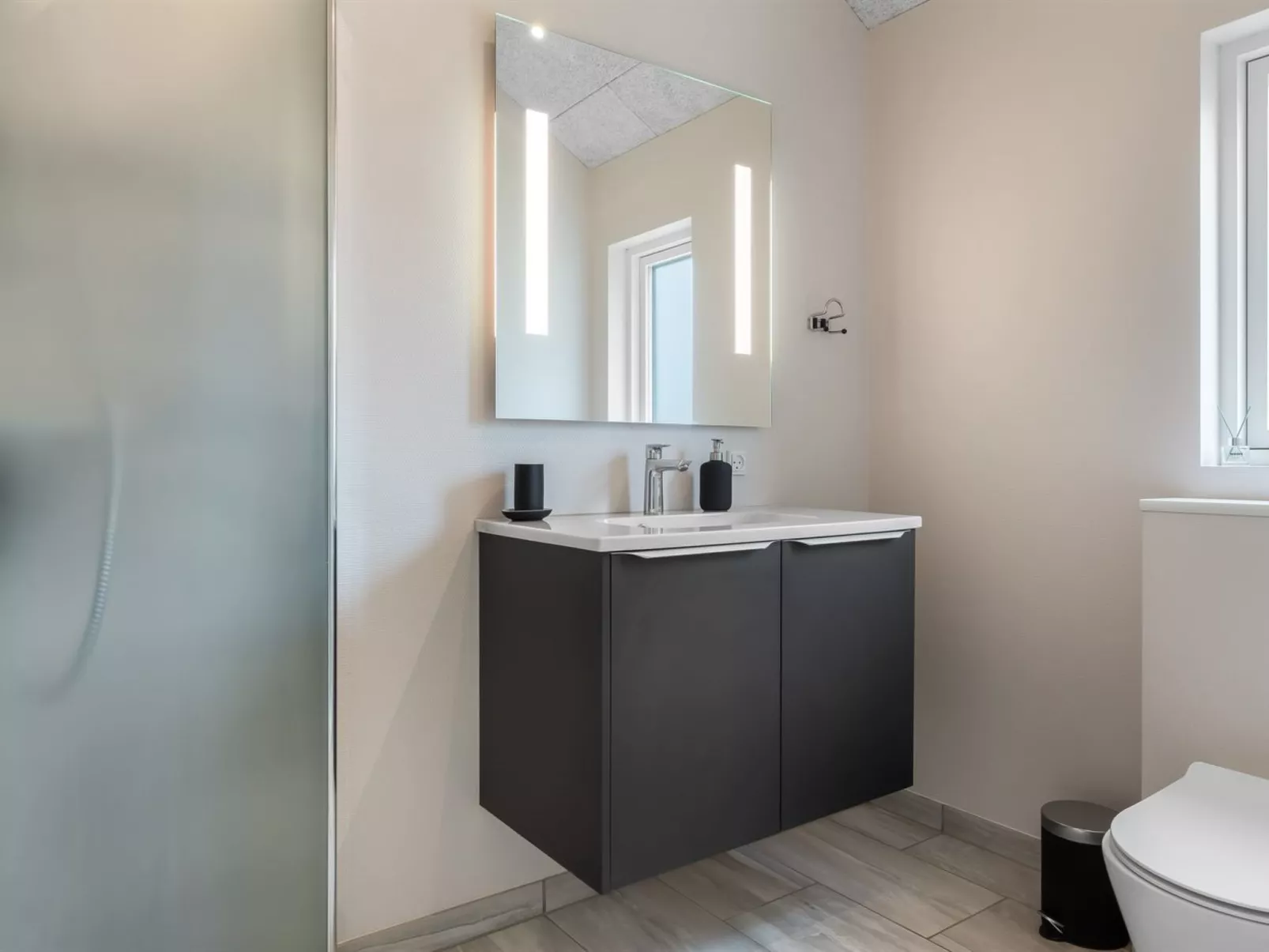 "Sunna" - 1.2km from the sea-Inside