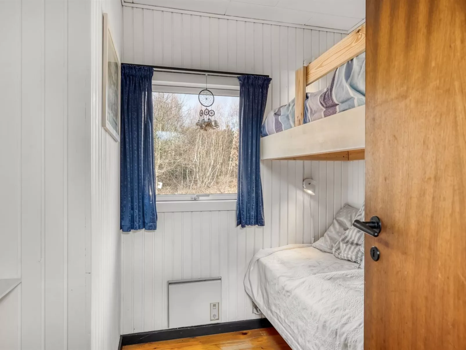 "Hælf" - 600m from the sea-Inside