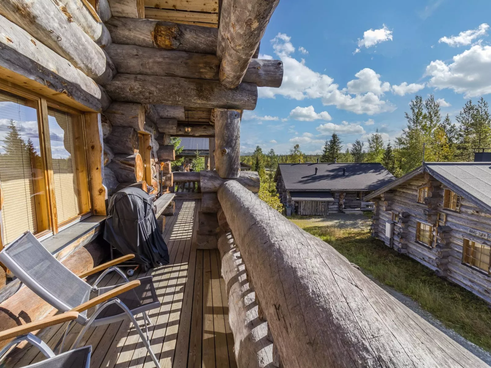 Villa saaruli-Dedans