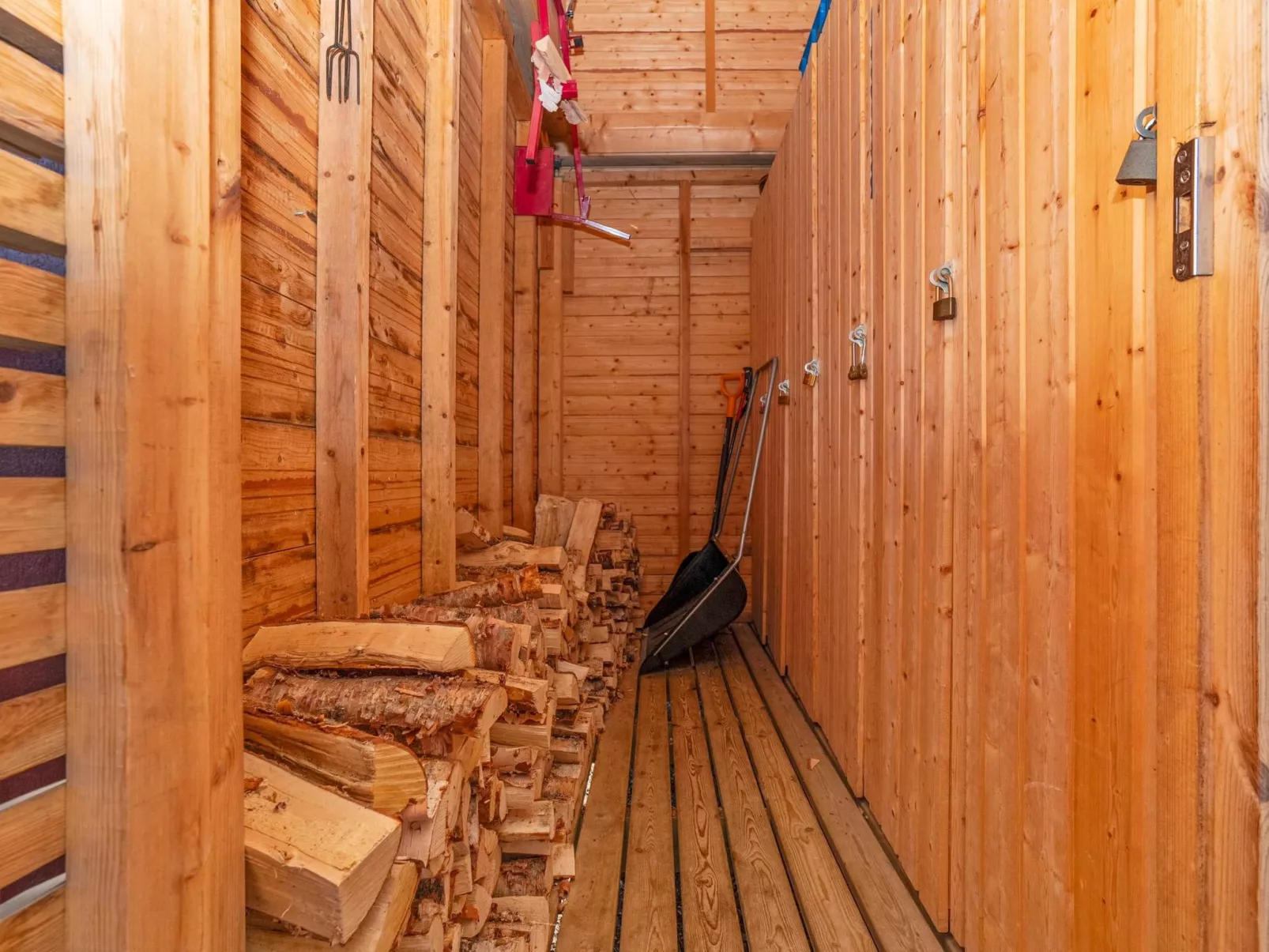 Kinostupa 1a (2)-Inside