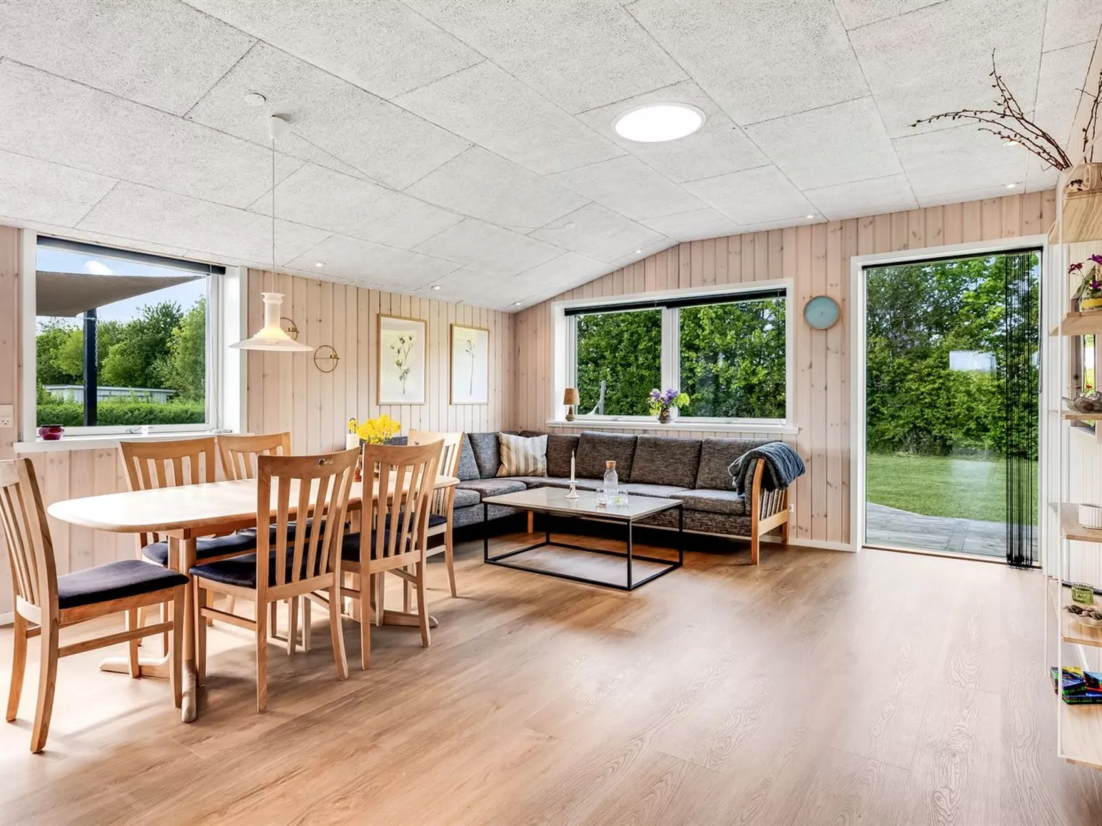 "Helmtrud" - 700m from the sea-Inside