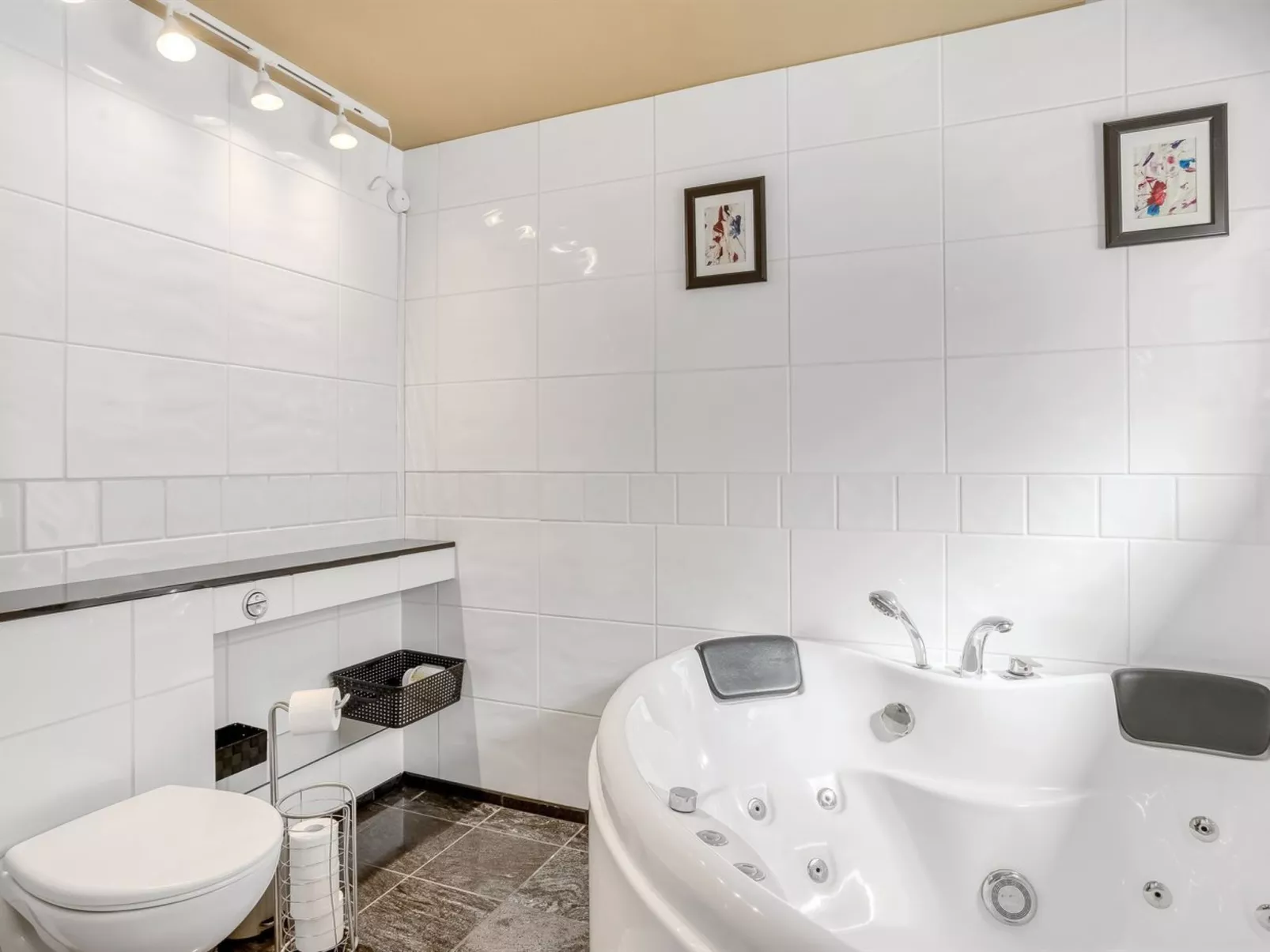 "Marlena" - 1.1km from the sea-Dedans