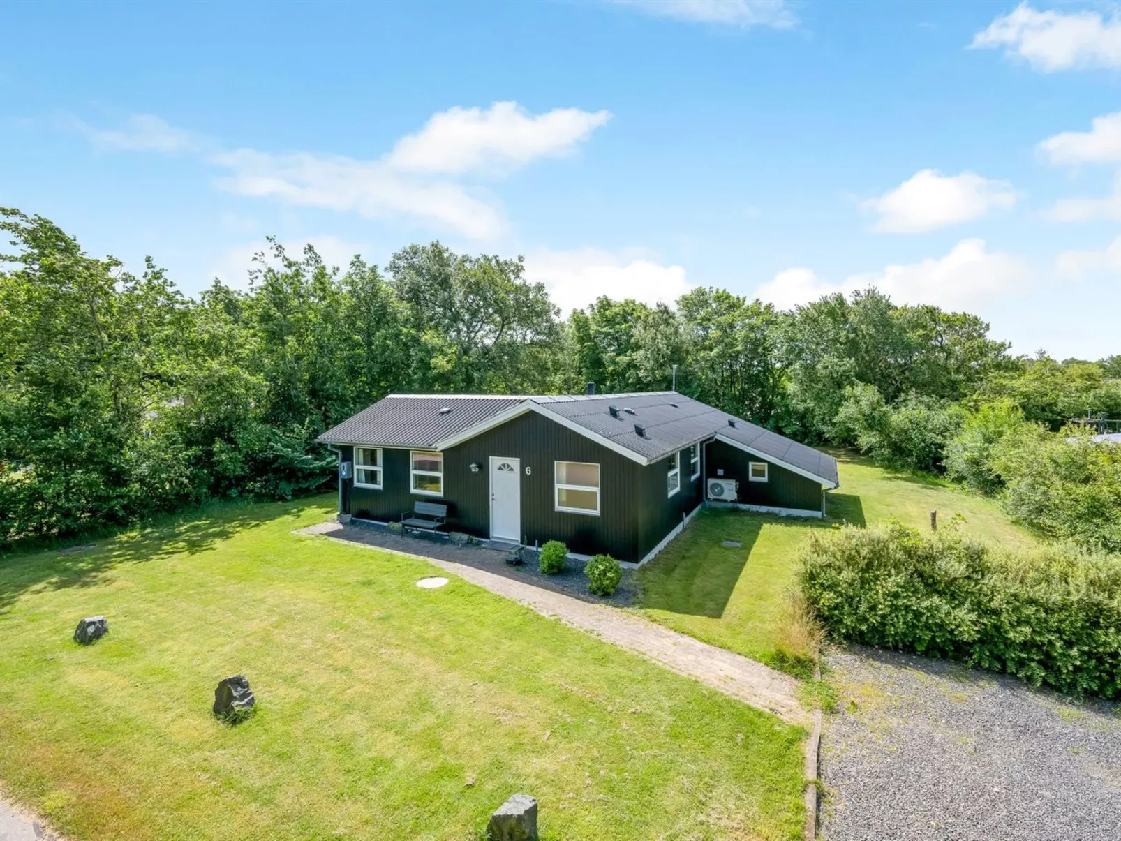 "Mina" - 600m to the fjord-Draußen