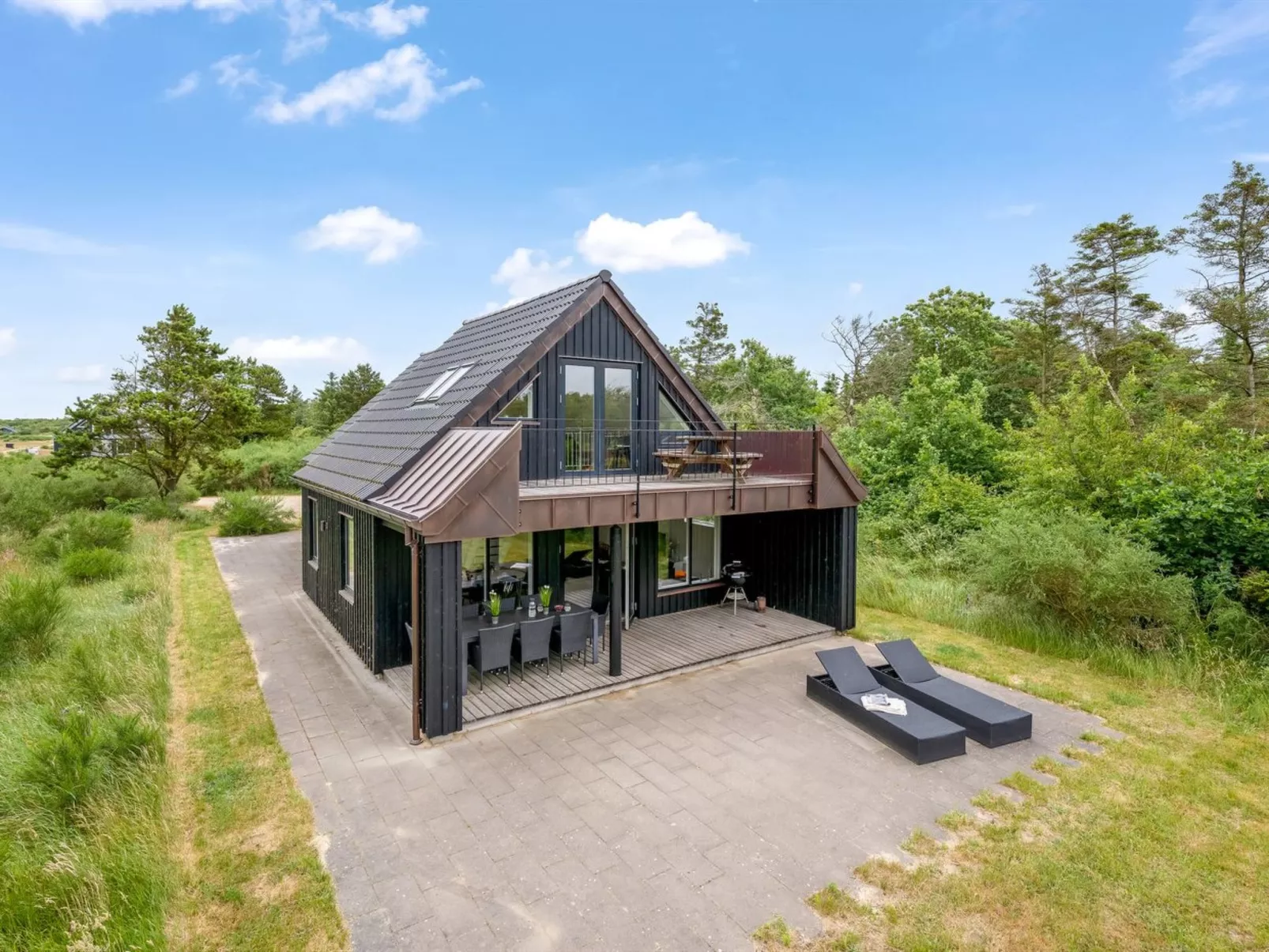 "Gadde" - 100m to the fjord-Outside