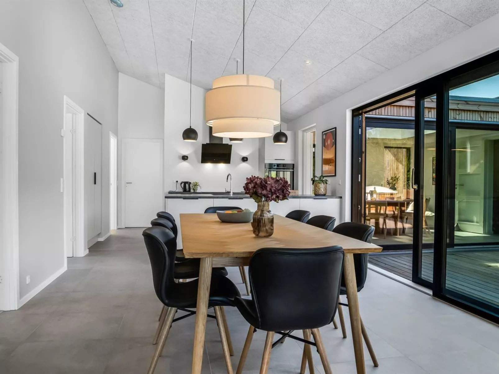 "Silja" - 900m from the sea-Inside