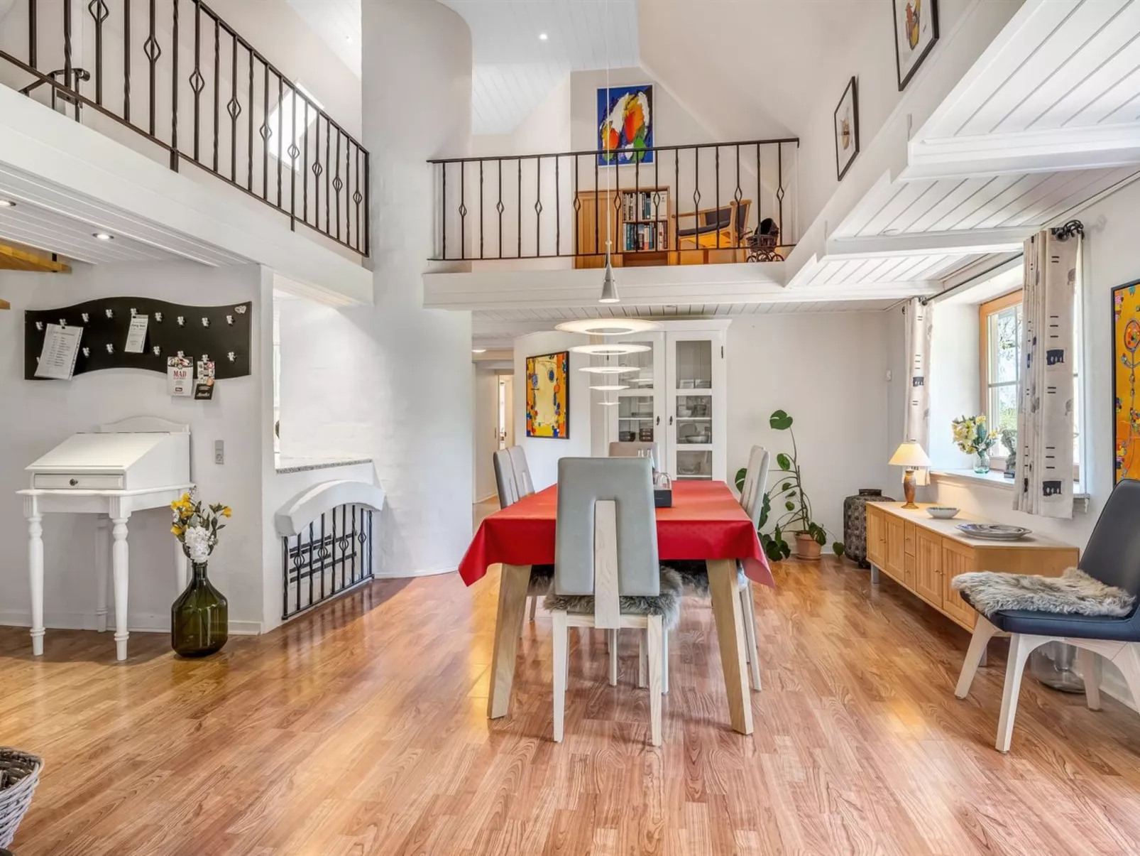 "Elia" - 5km to the fjord-Dedans