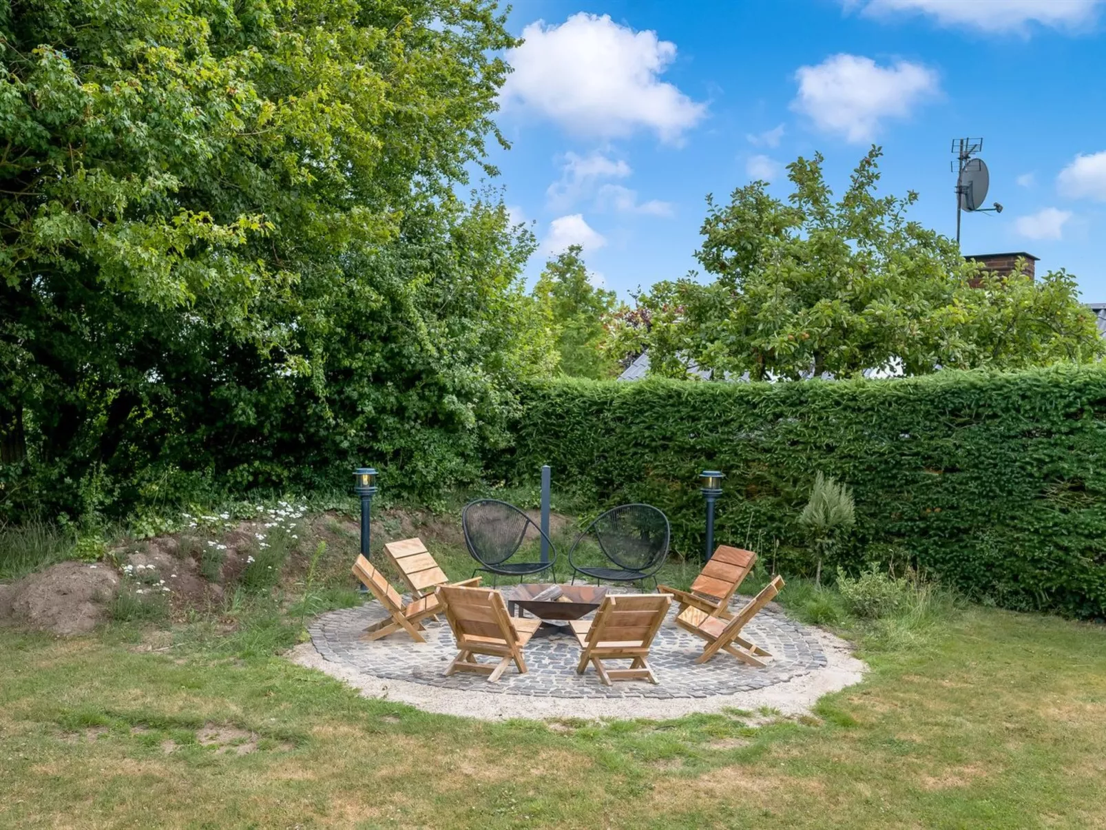 "Ellie" - 500m from the sea-Dehors