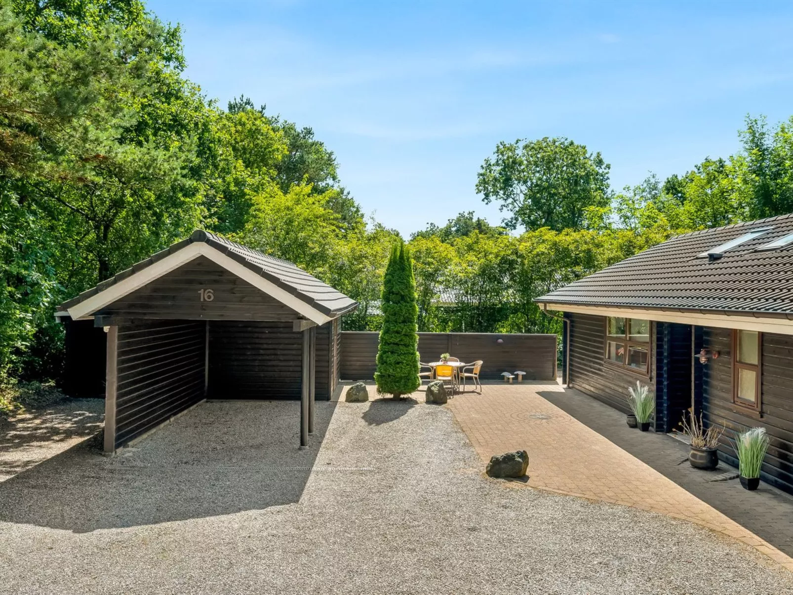 "Lillebror" - 12km from the sea-Draußen