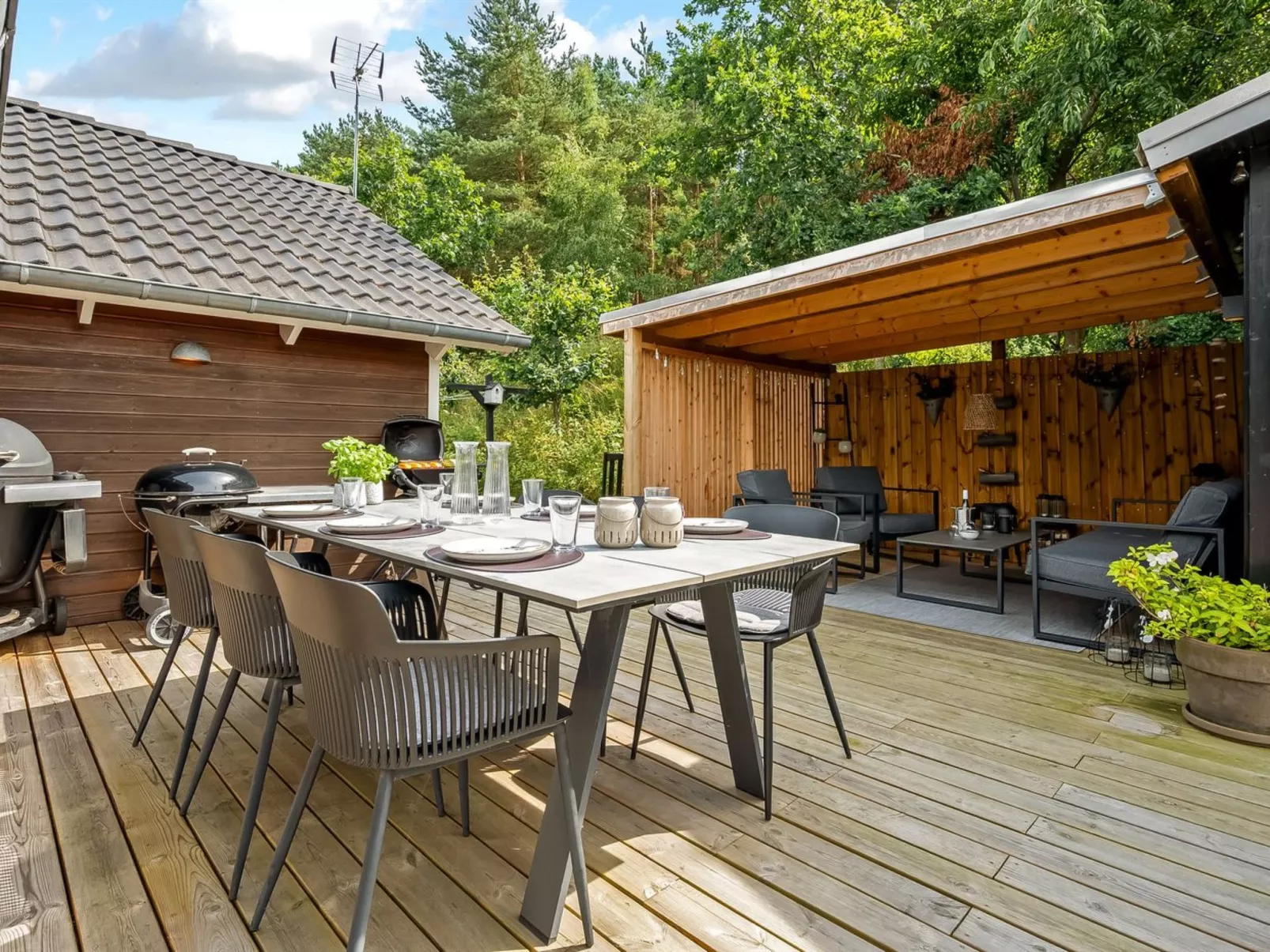 "Mieka" - 500m from the sea-Outside