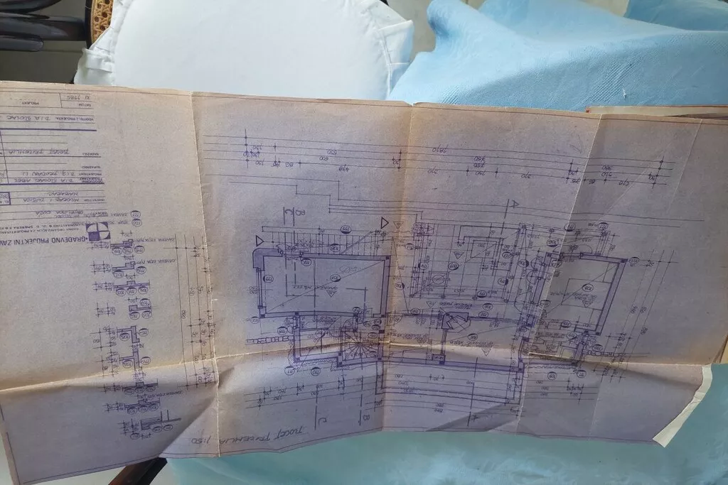 458038-Nicht zugeordnet