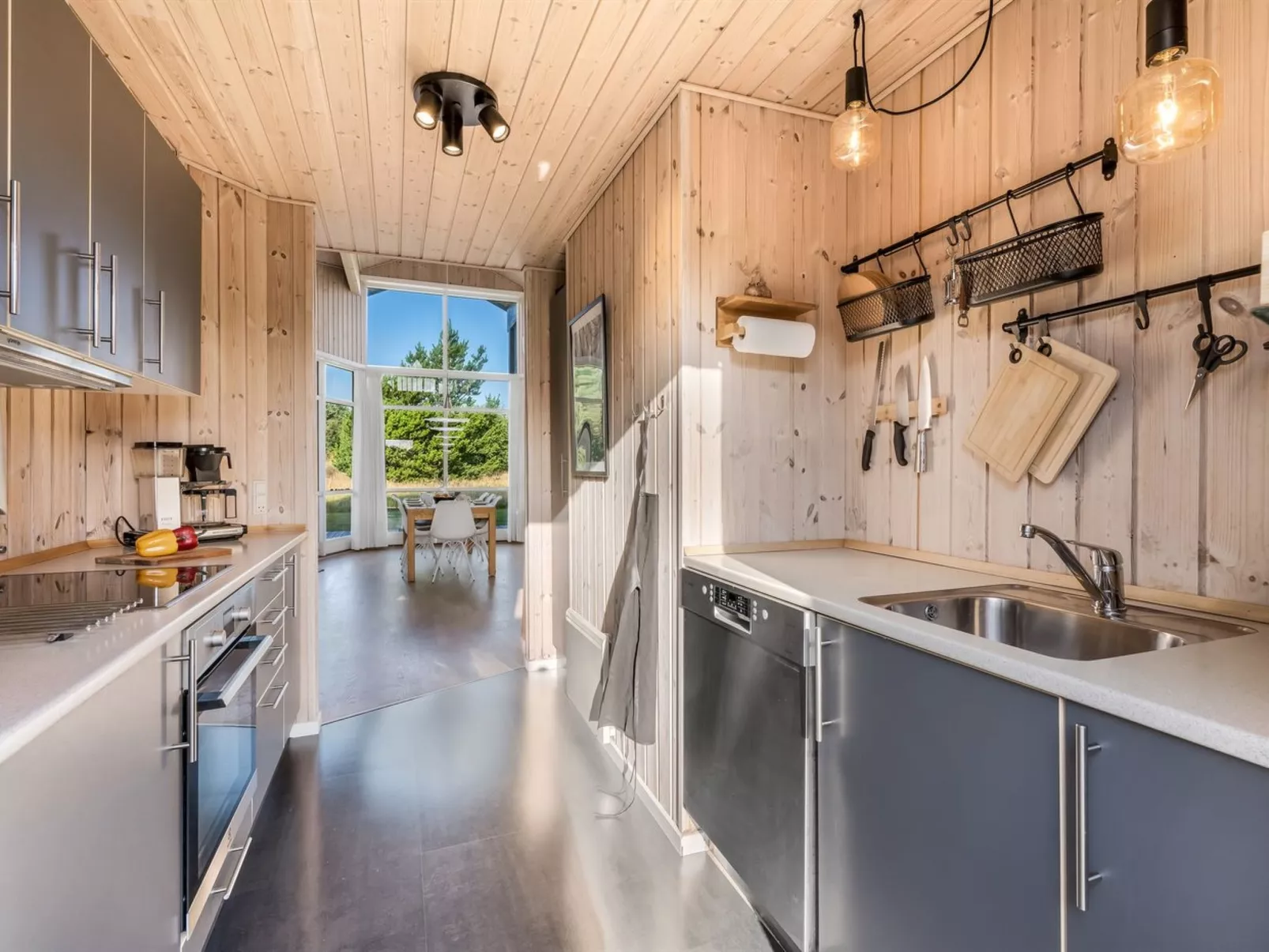 "Kanerva" -  from the sea-Inside