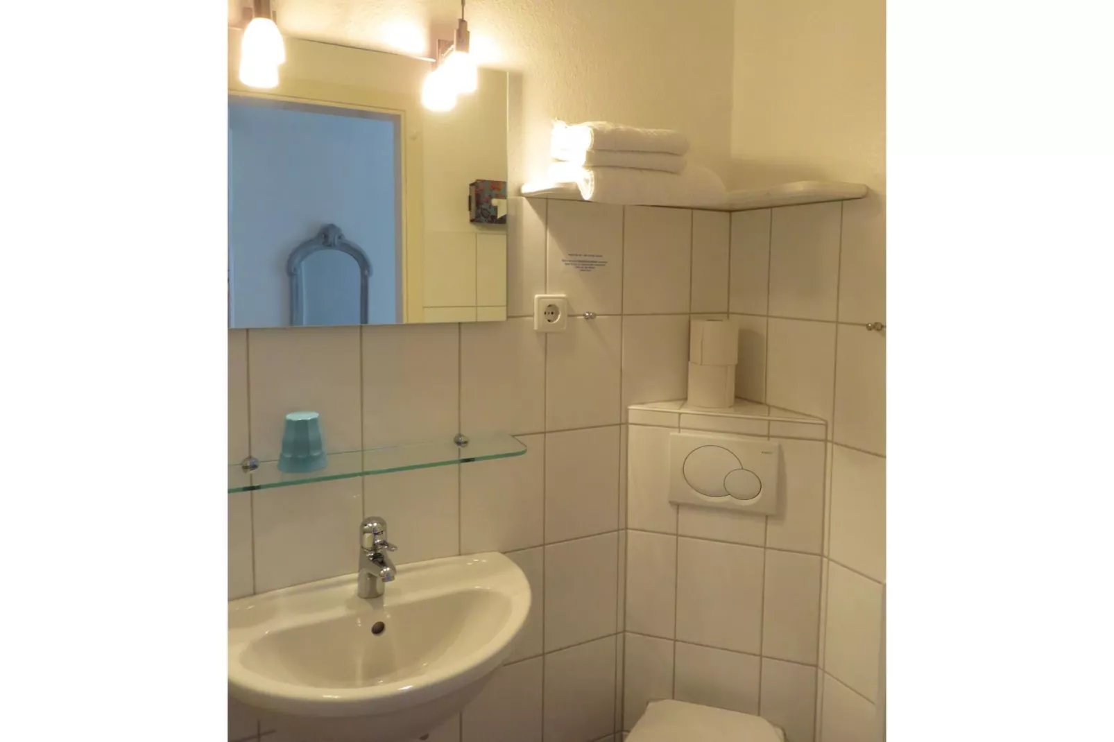 Ferienhaus Hilligenlei-Bathroom