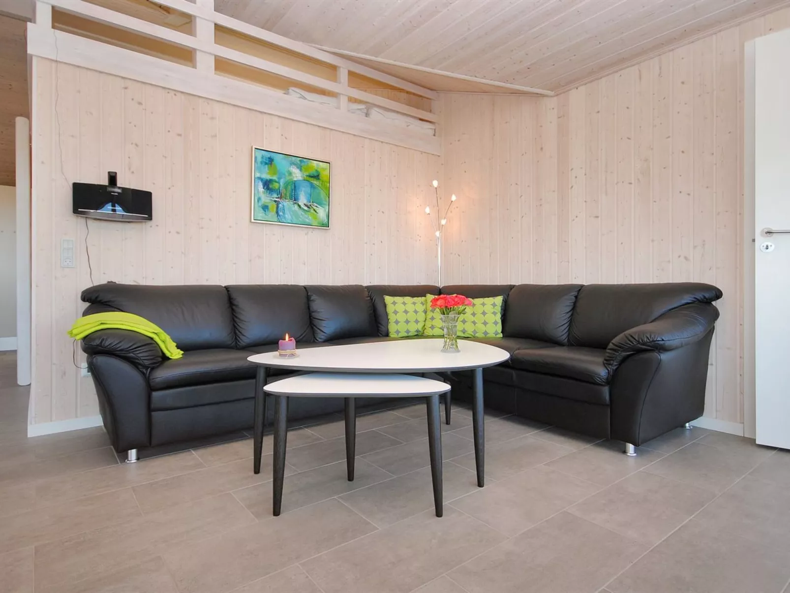 "Arisa" - 100m to the fjord-Inside