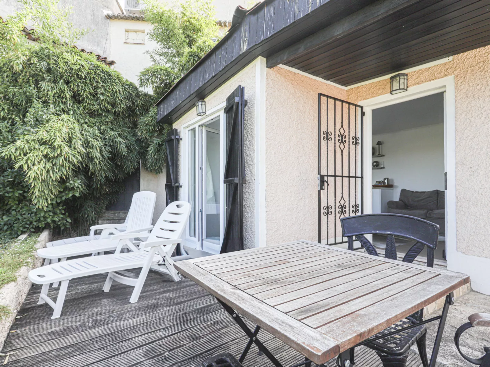 Les Genêts-Draußen