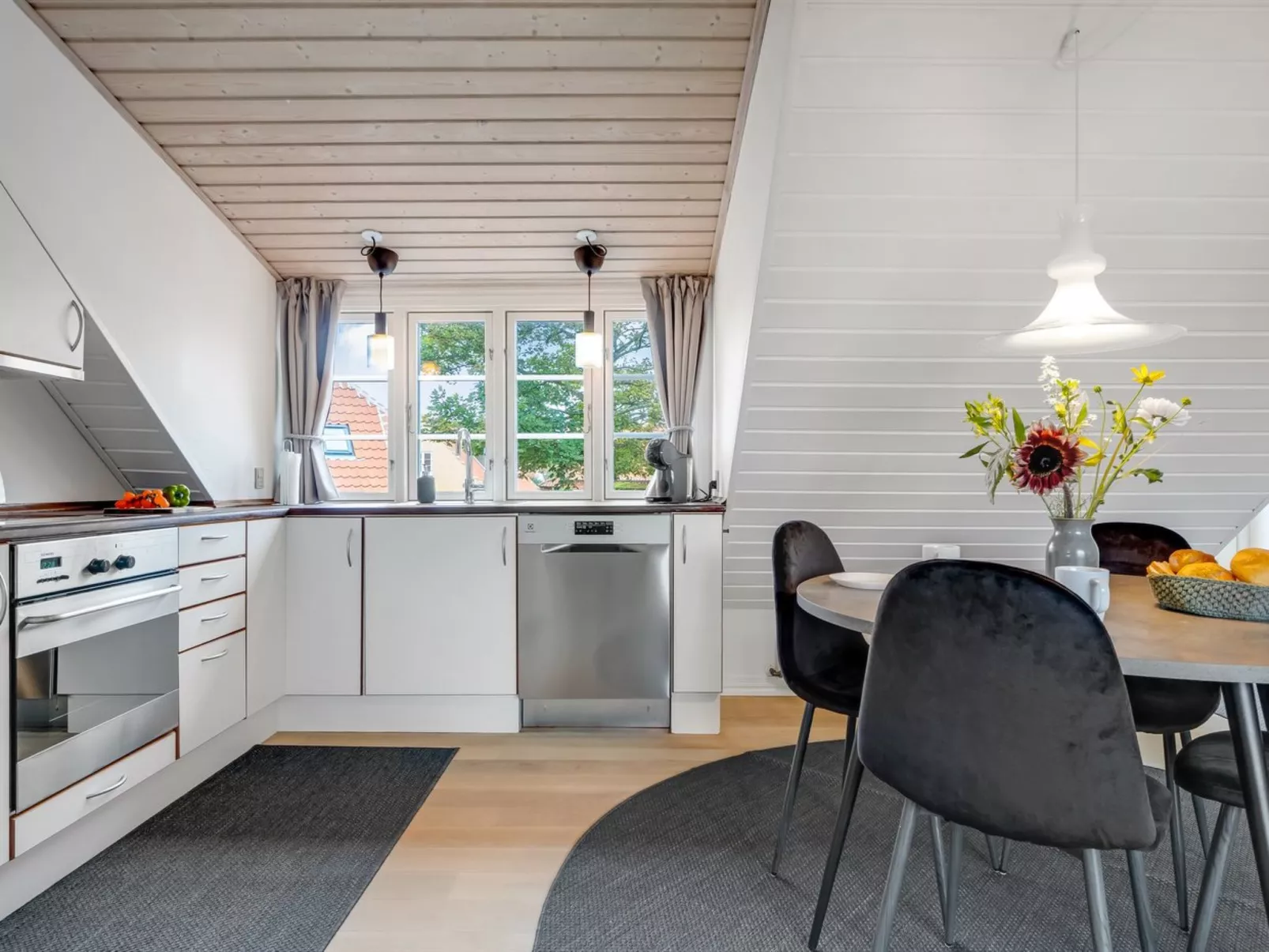 "Edel" - 250m from the sea-Drinnen