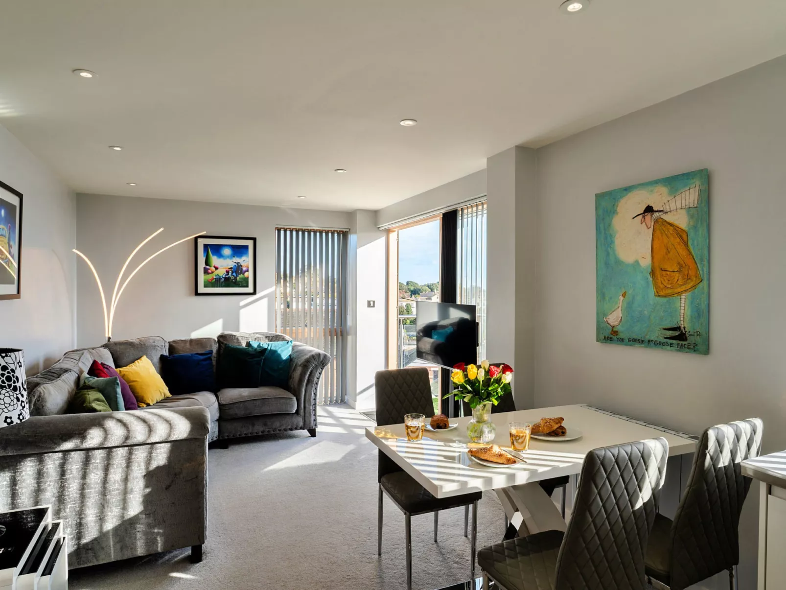 Number 10, Montpellier Apartments-Inside