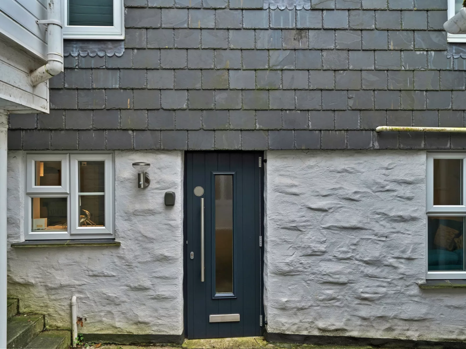 Porthole Cottage-Outside