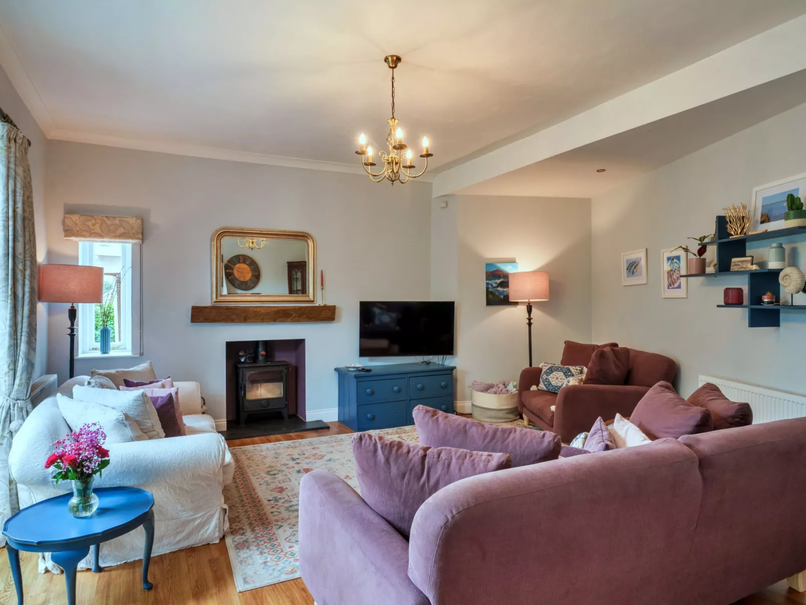 Hillside House-Drinnen