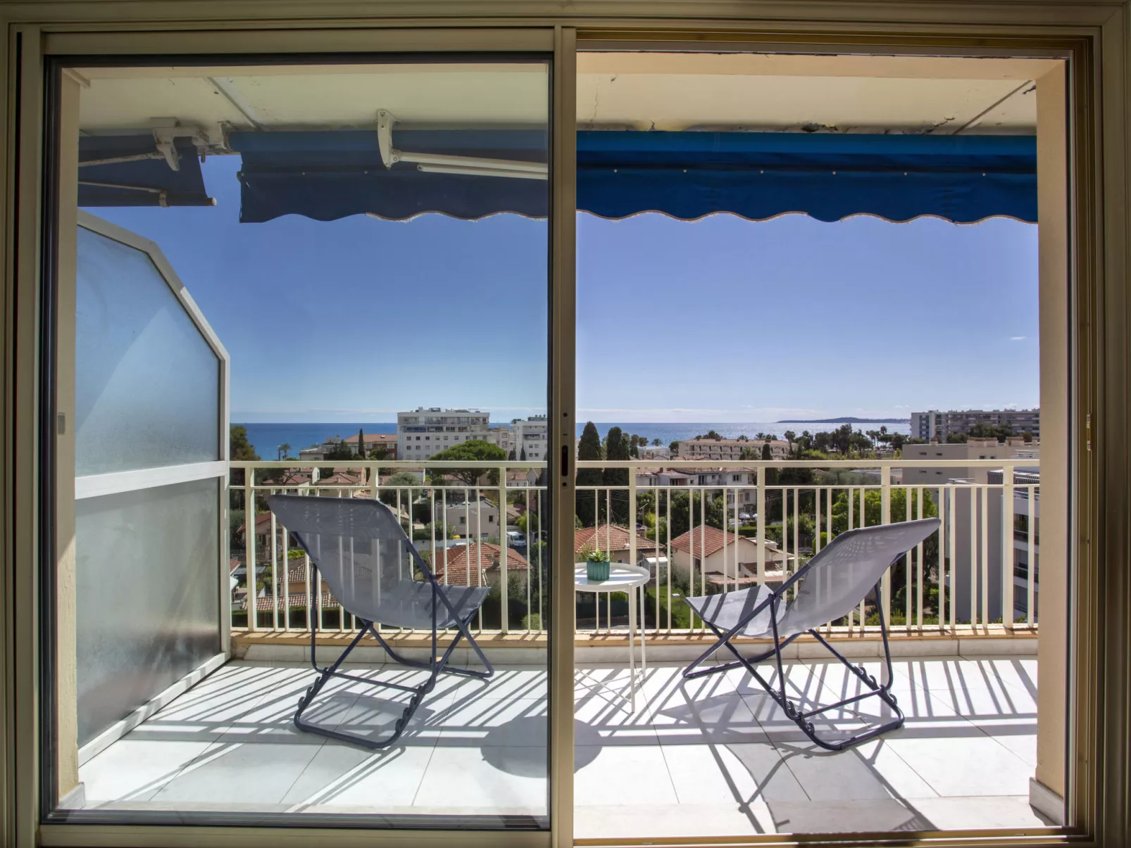 Azur Paradis-Draußen