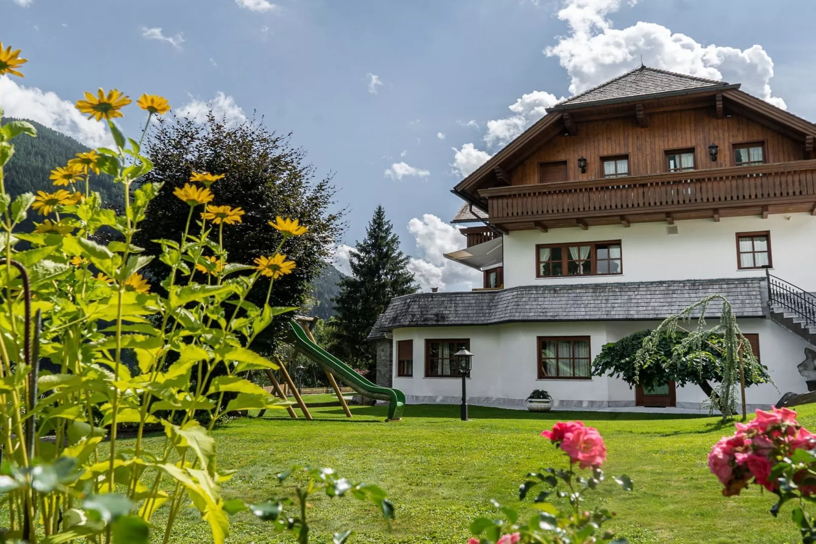 Bad Kleinkirchheim Lush and Spacious Villa with Indoor Pool and Wellness - Seven Bedroom Villa-Outdoor