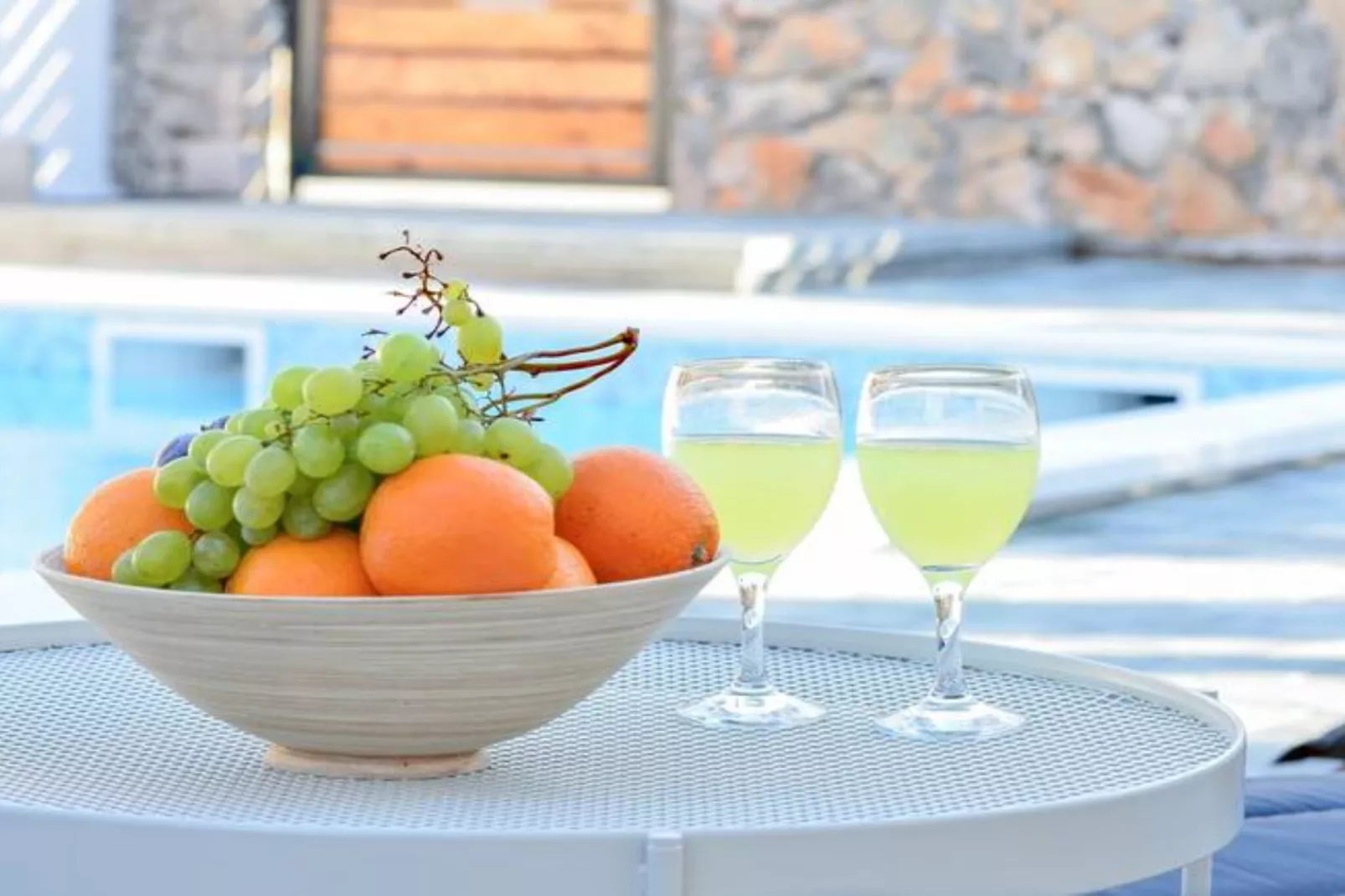 Villa With Pool-Schwimmbad