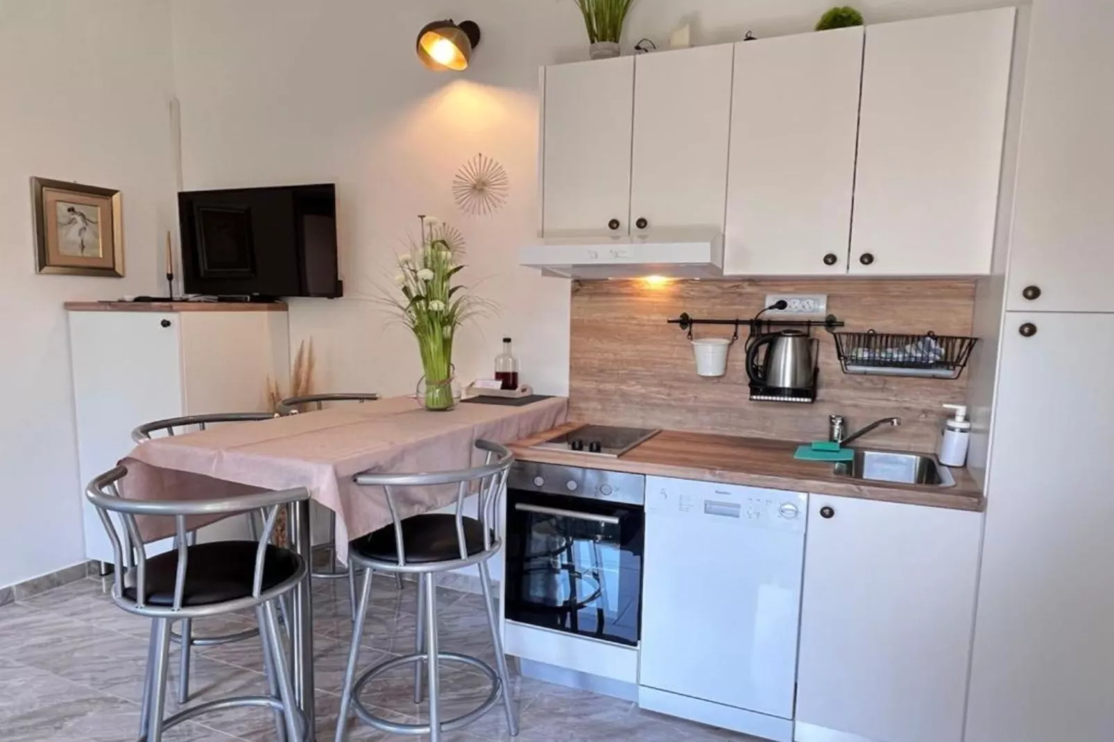 One-Bedroom Apartment With Sea View (B)-Outdoor