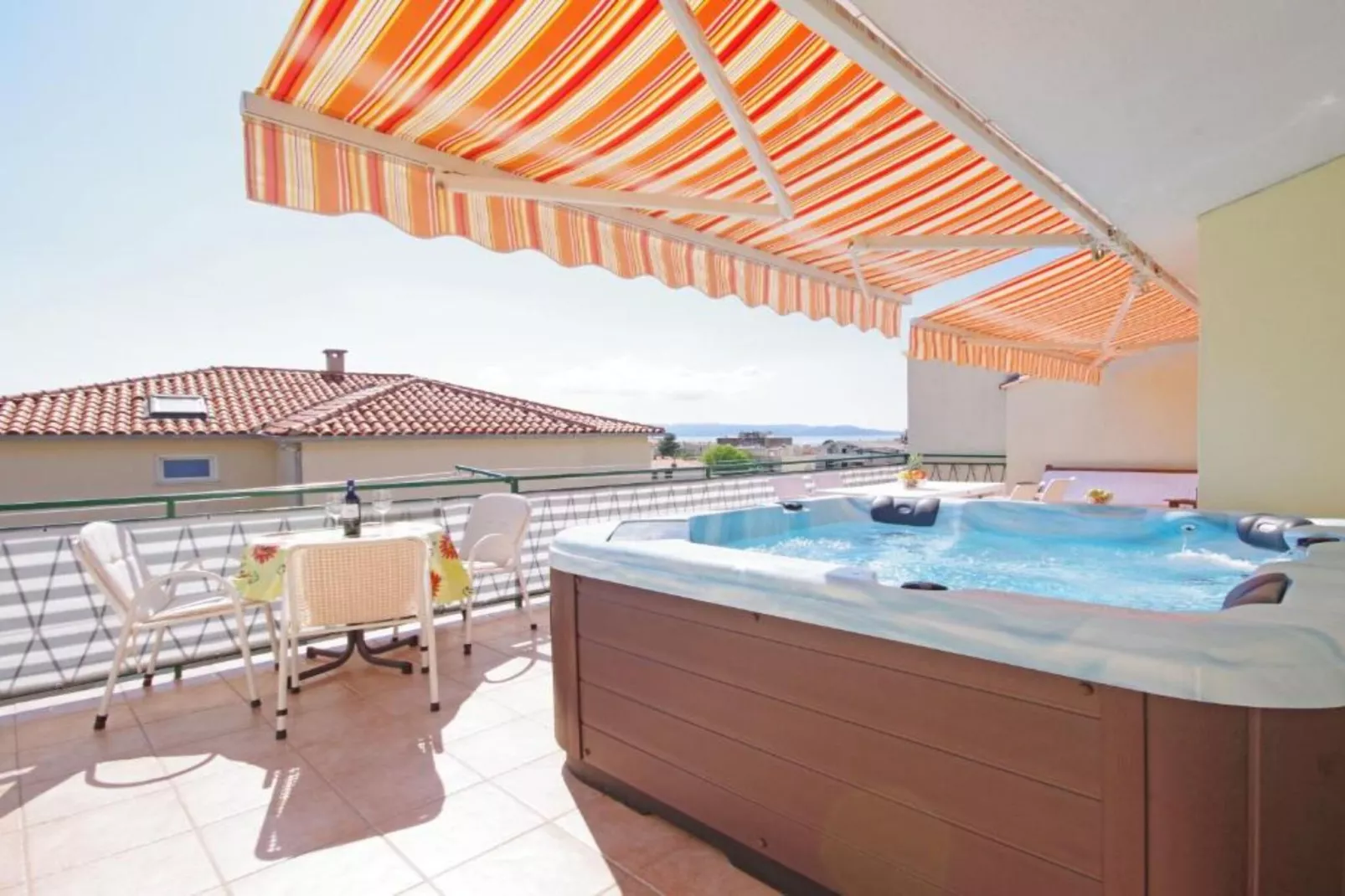 Apartments Ribarević - Three Bedroom Apartment With Terrace and Sea View-Schwimmbad