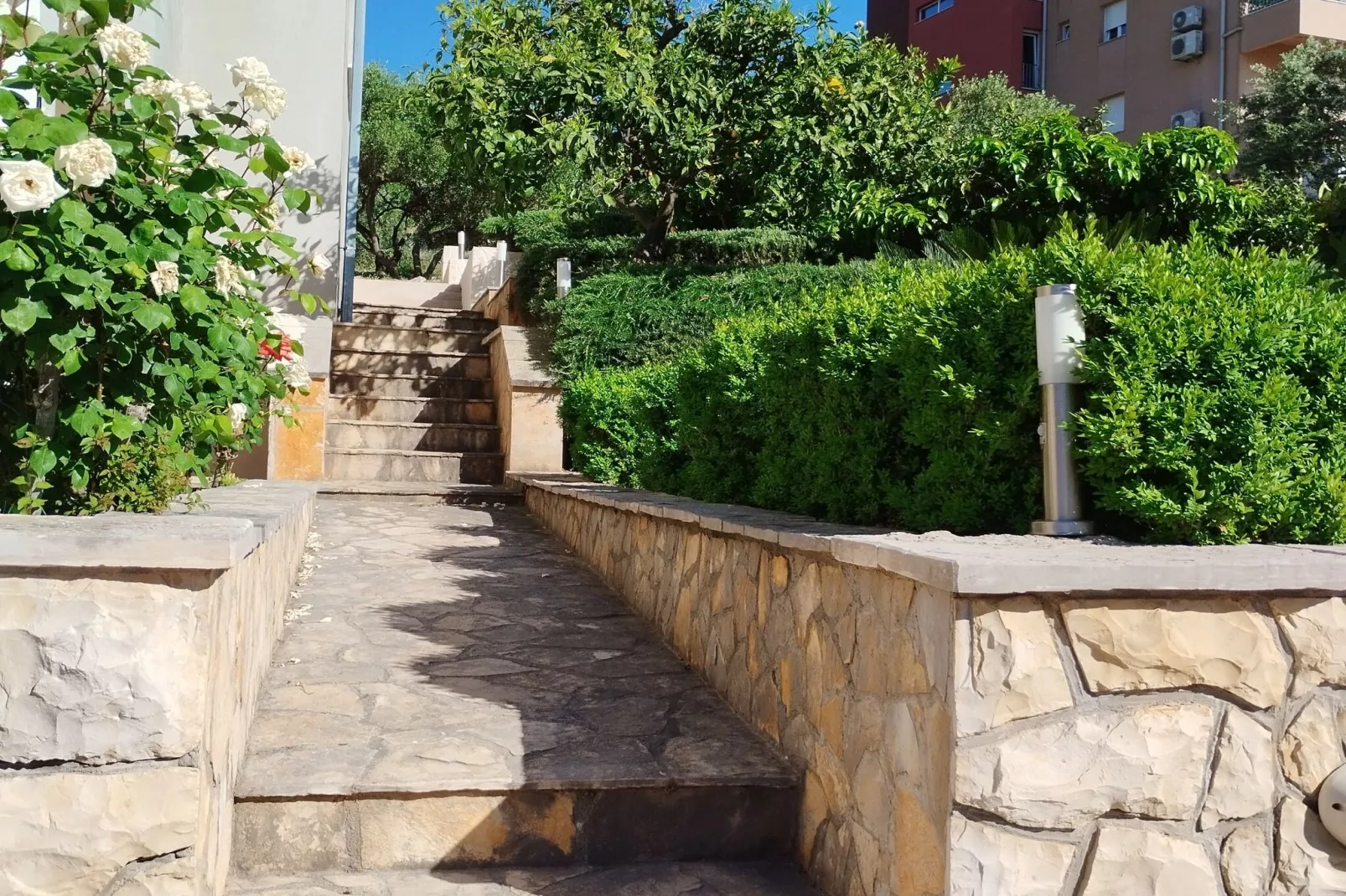 One-Bedroom Apartment With Terrace And Sea View (A1)-Ambiance