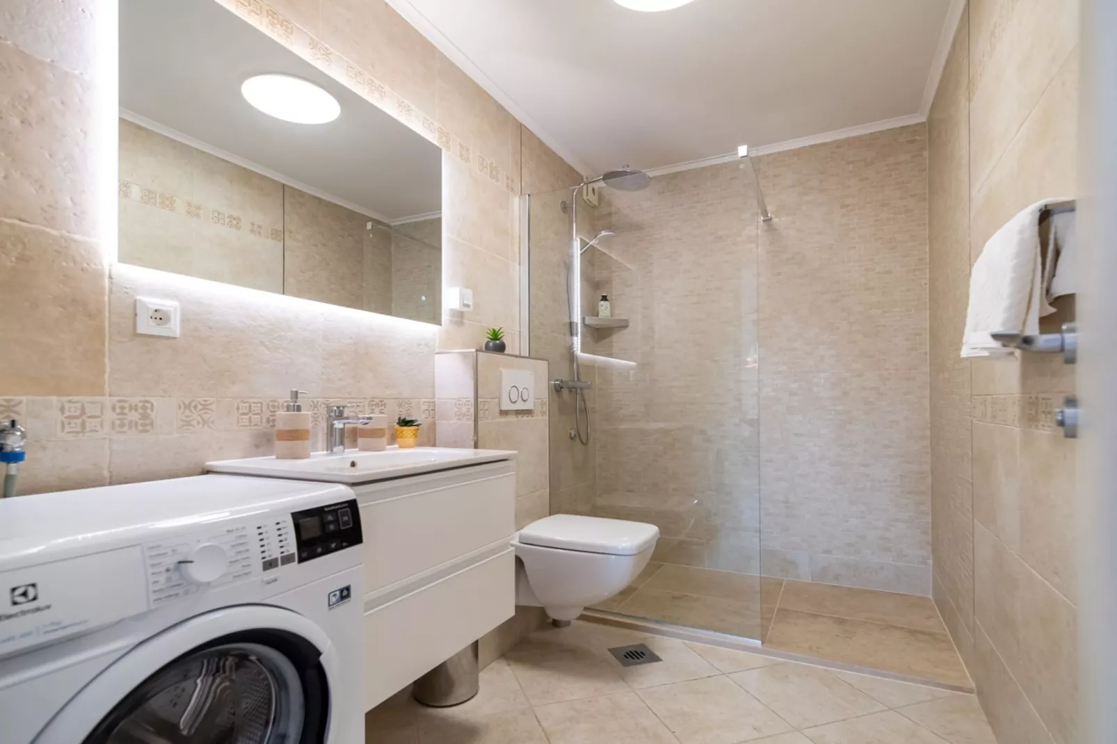 Apartments Sweet Escape - Two Bedroom Apartment with Terrace and Sea View-Badezimmer