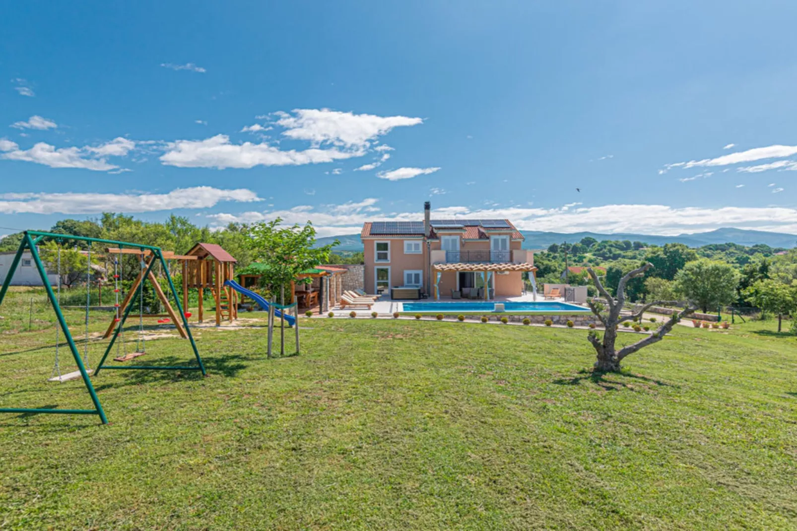 Villa Maria with Outdoor Pool - Five Bedroom Villa with Outdoor Pool-Outdoor