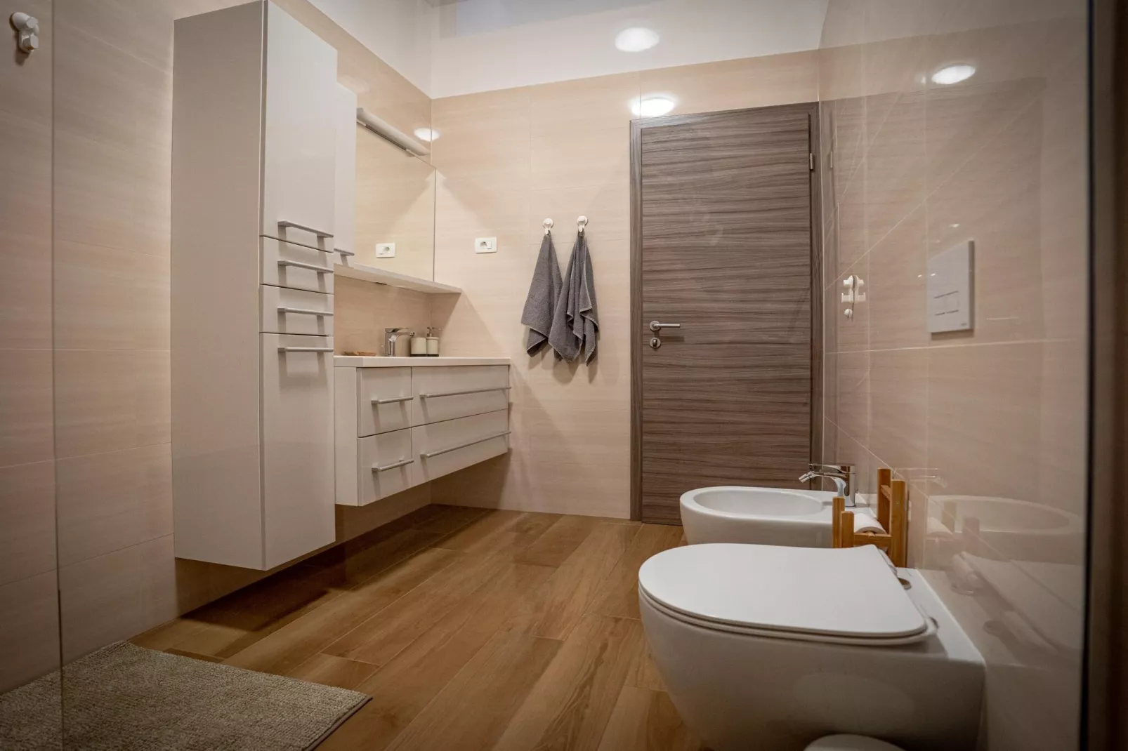 Peaceful Oasis in Nature Holiday Home with Terrace and Sauna - Three Bedroom Holiday Home with Terrace and Sauna-Bathroom