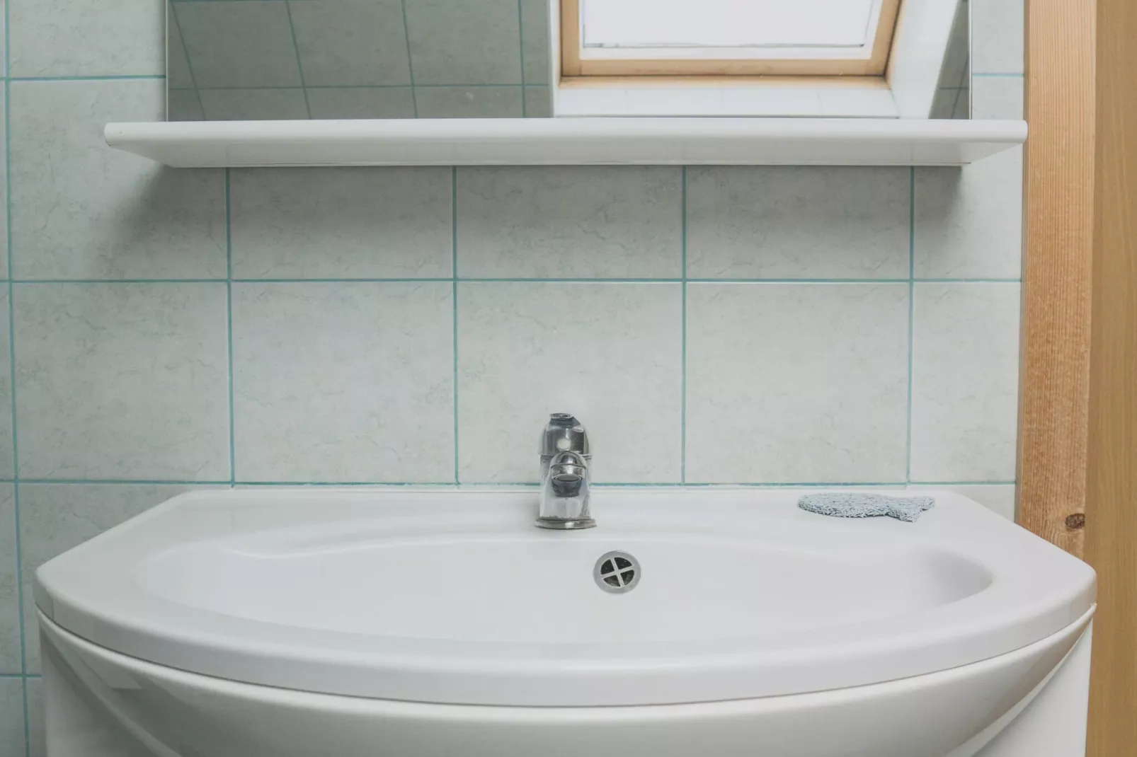 Comfortable Apartment with Mountain View - One Bedroom Apartment-Badezimmer