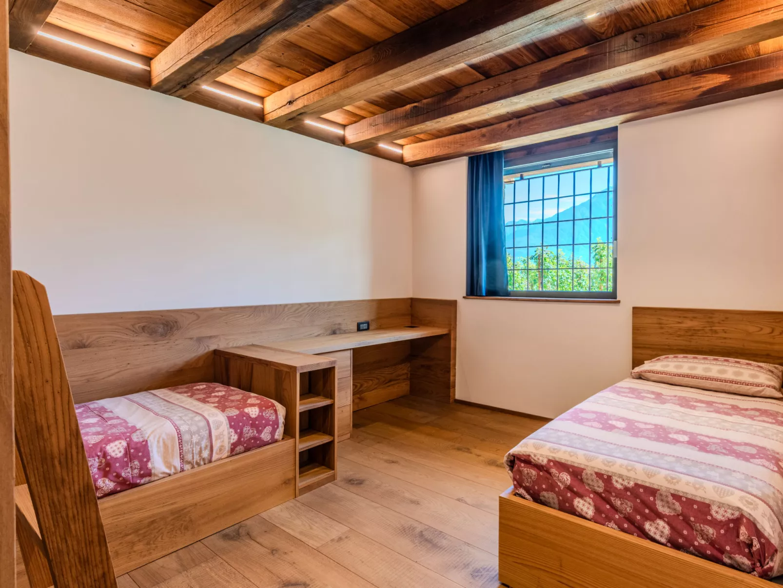 Woodhouse Domaso-Dedans