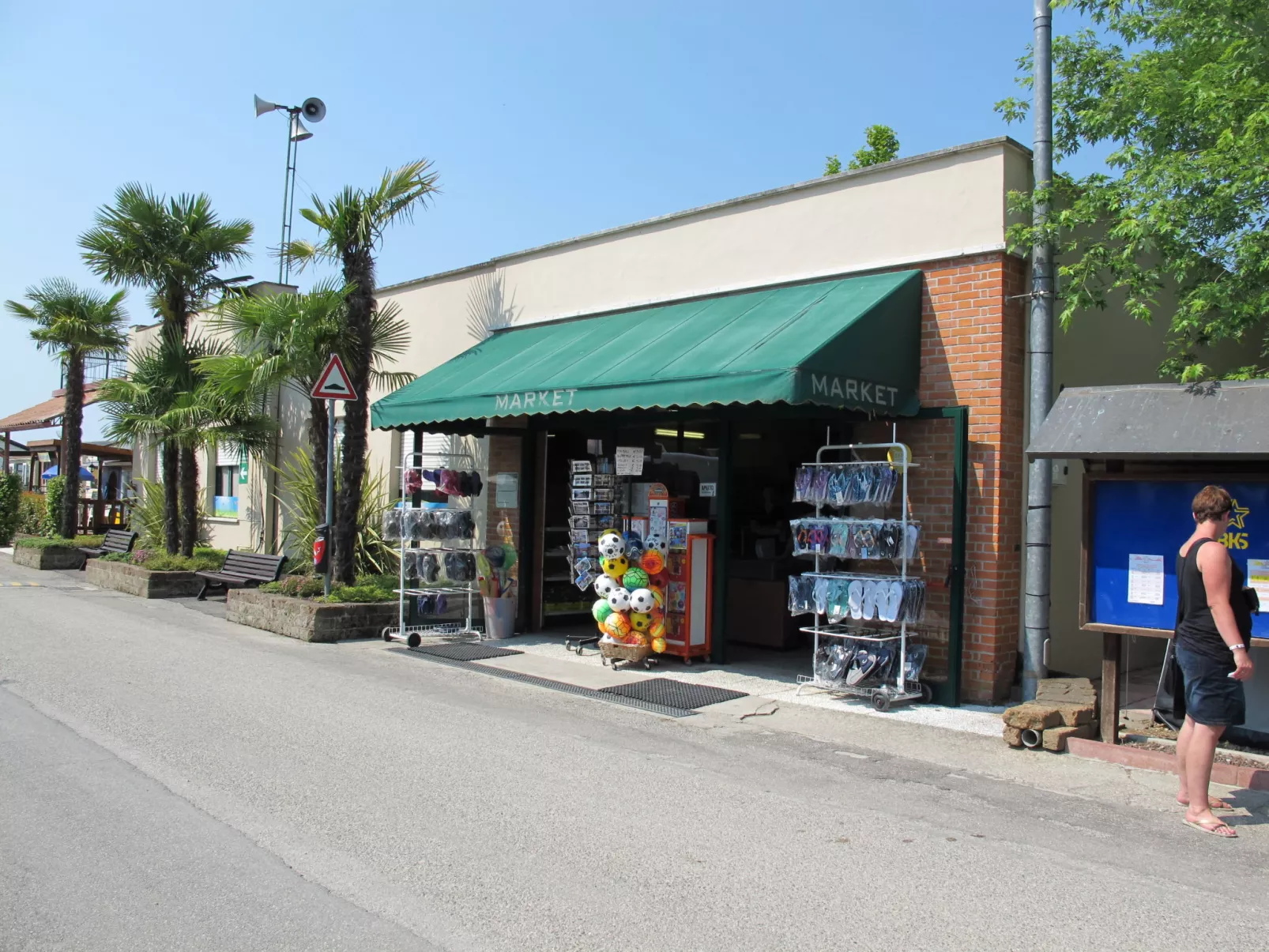 Camping Butterfly-Inside