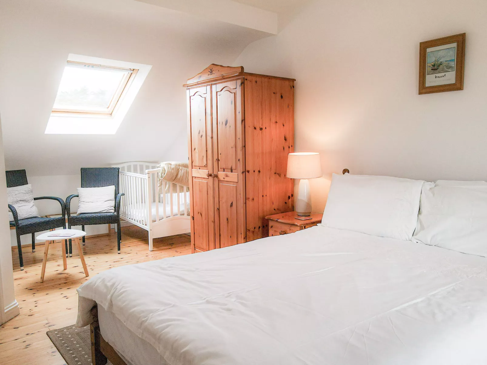 Achill Sound HV No 9-Inside