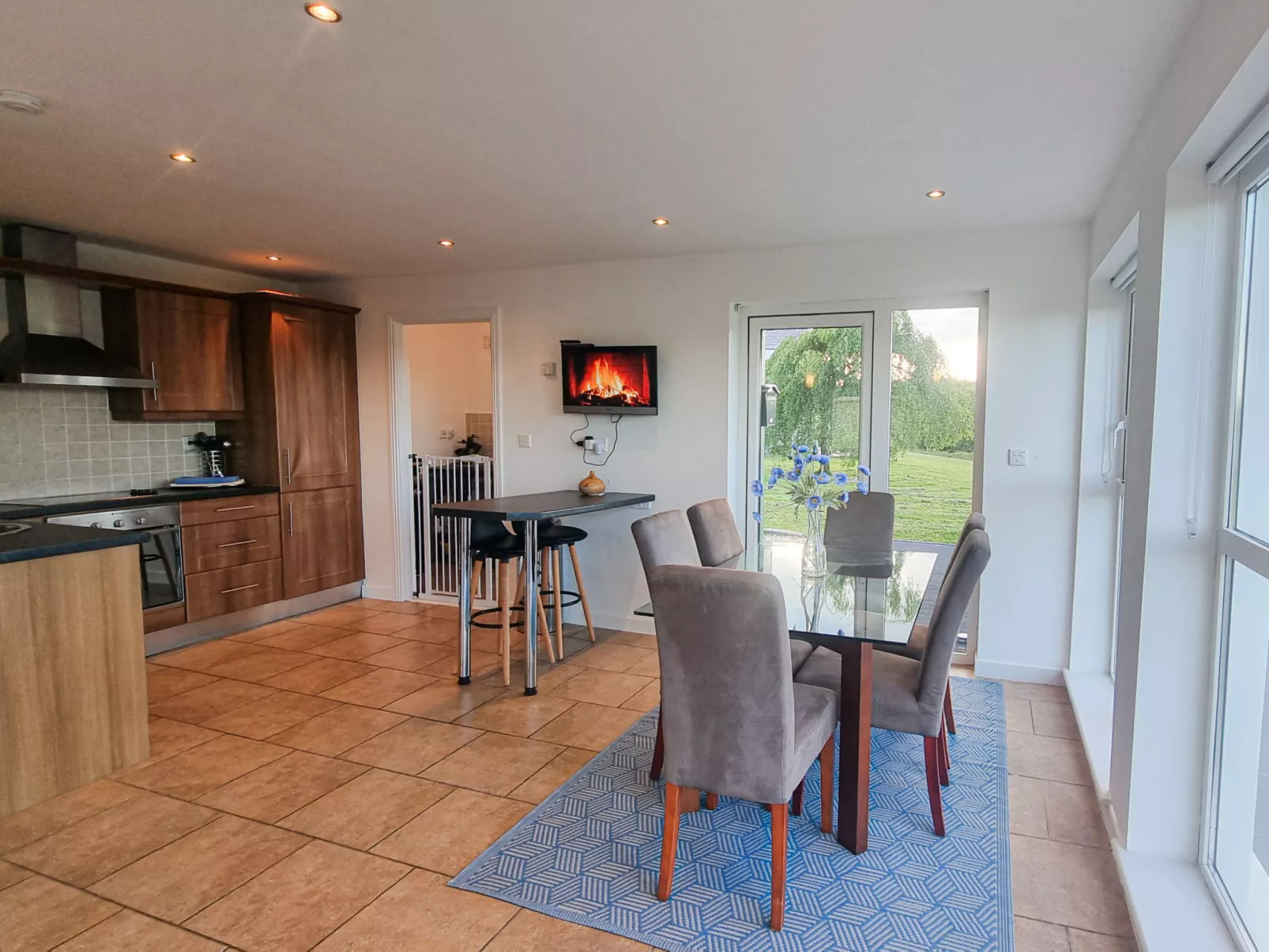 Riverrun Holiday Homes No 15-Inside