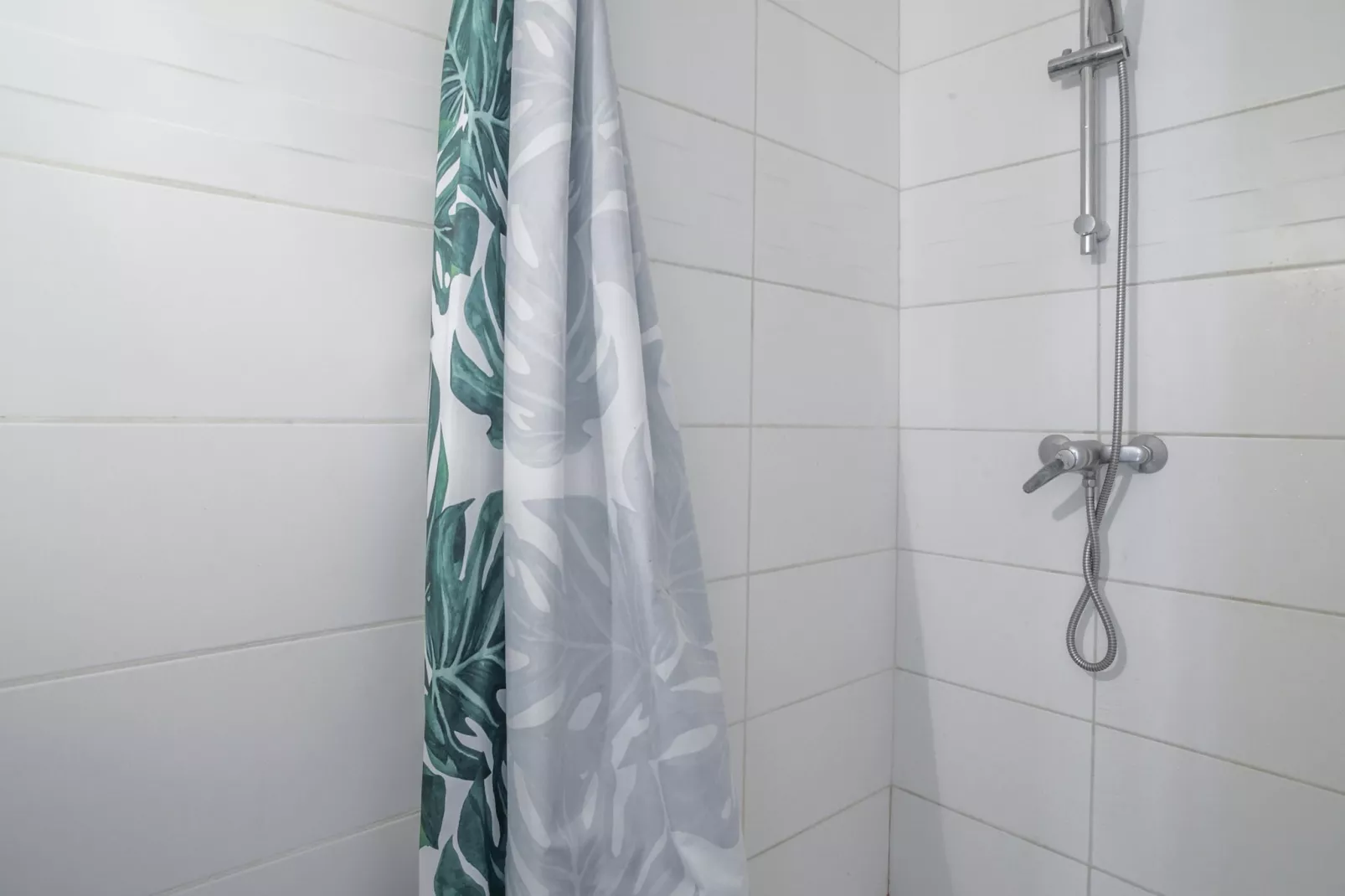 Komfortables Apartment in Belfort mit Terrasse-Badezimmer